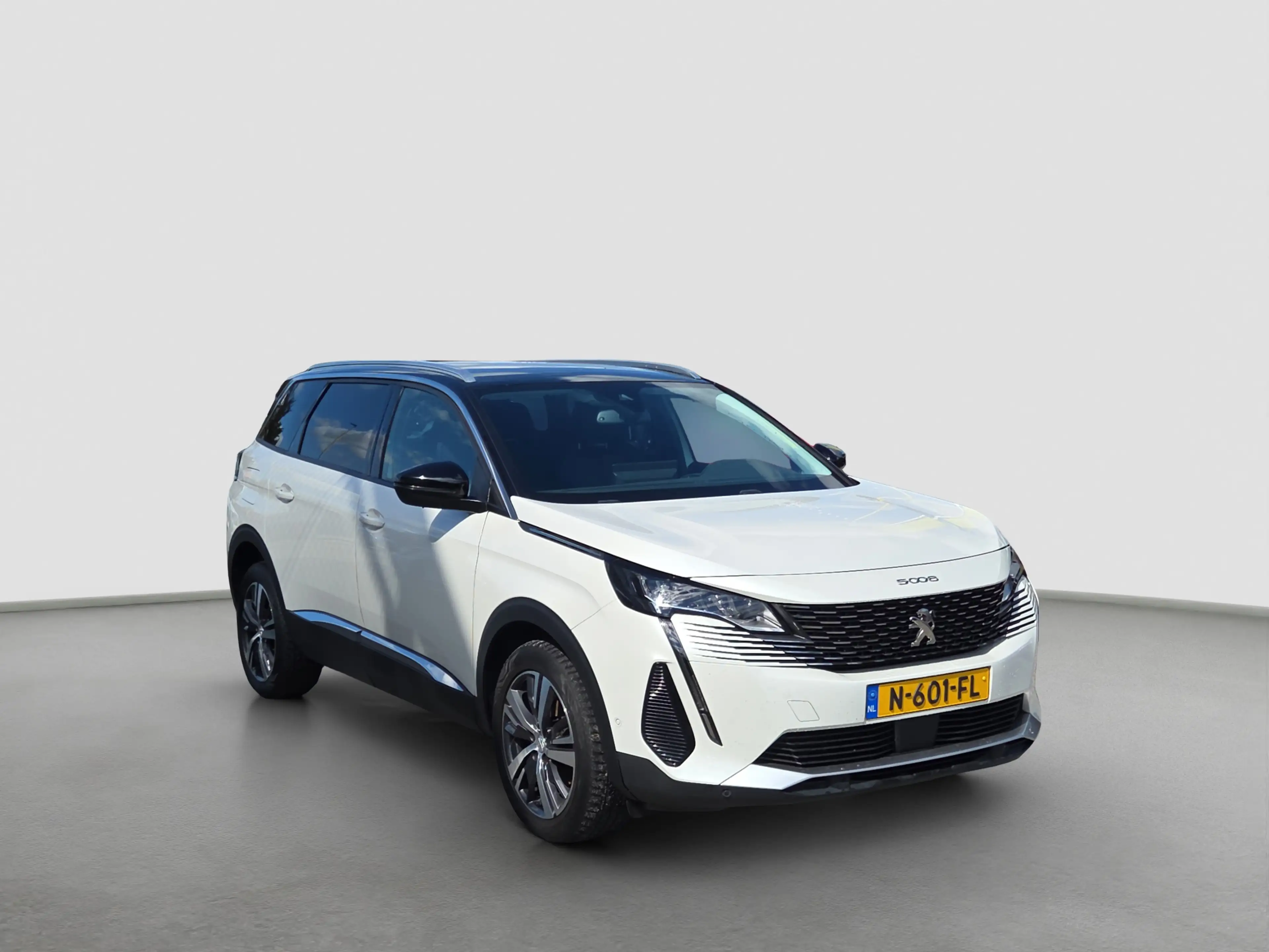 Peugeot 5008 1.2 PureTech Blue Lease Allure 7 persoons | Camera — photo 3