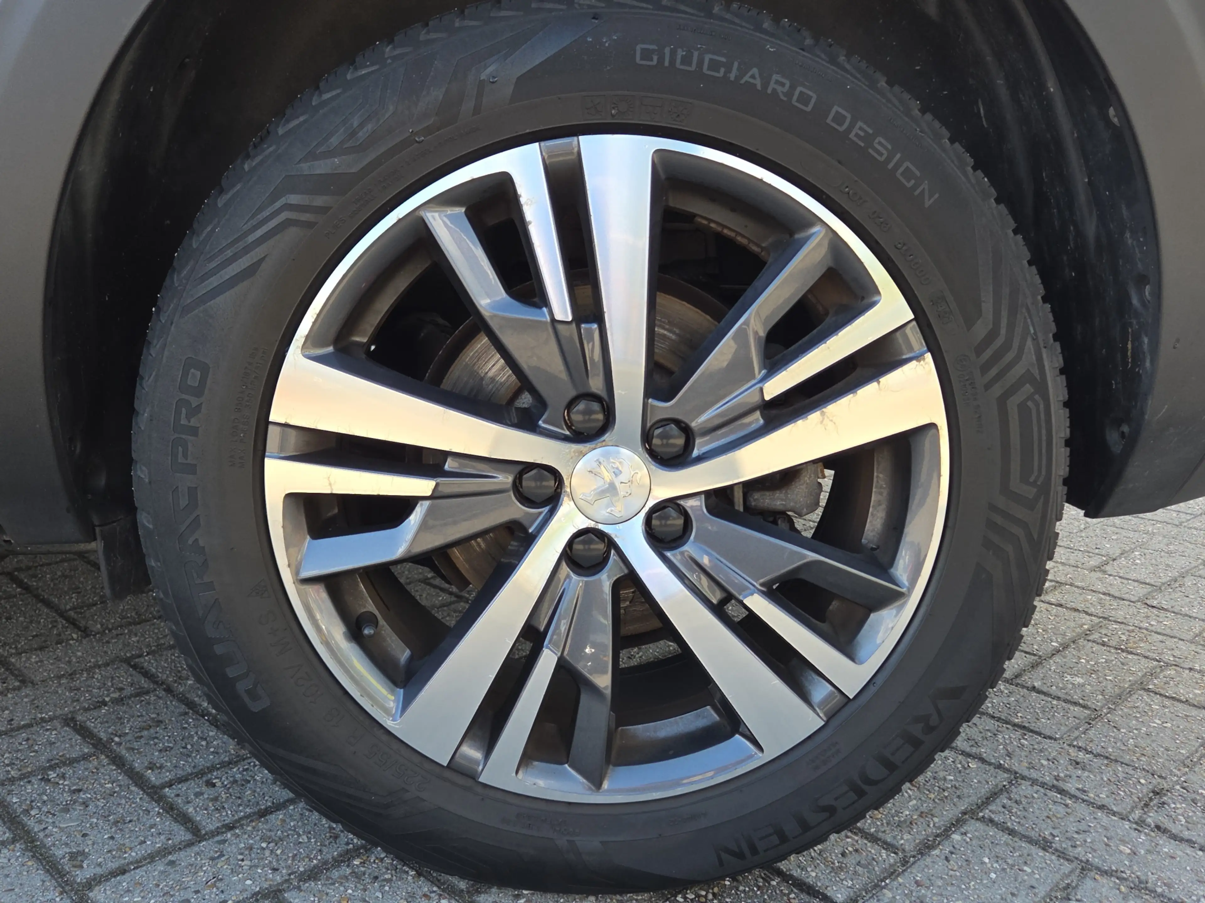 Peugeot 5008 1.2 PureTech Blue Lease Allure 7 persoons | Camera — photo 34