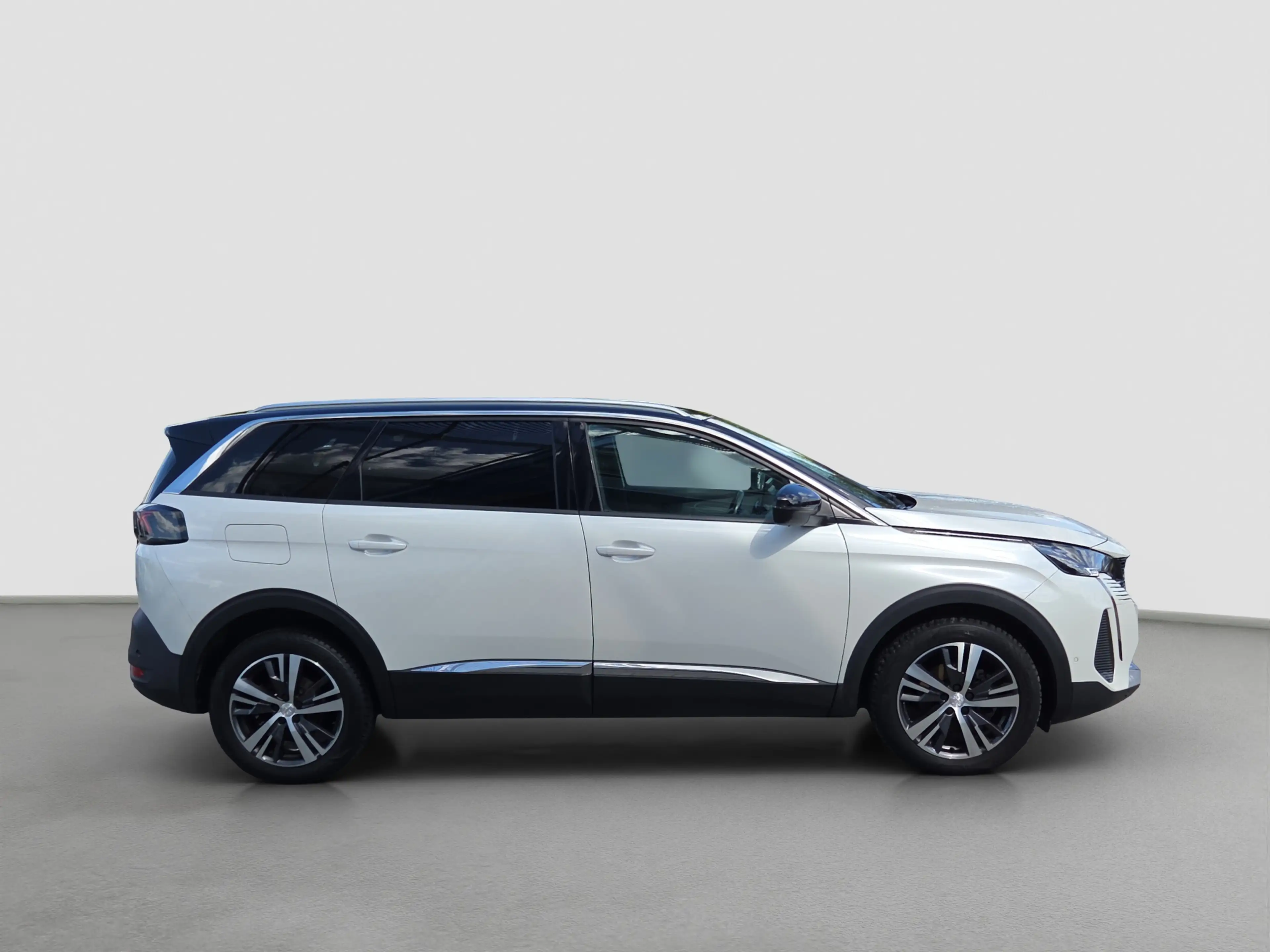 Peugeot 5008 1.2 PureTech Blue Lease Allure 7 persoons | Camera — photo 4