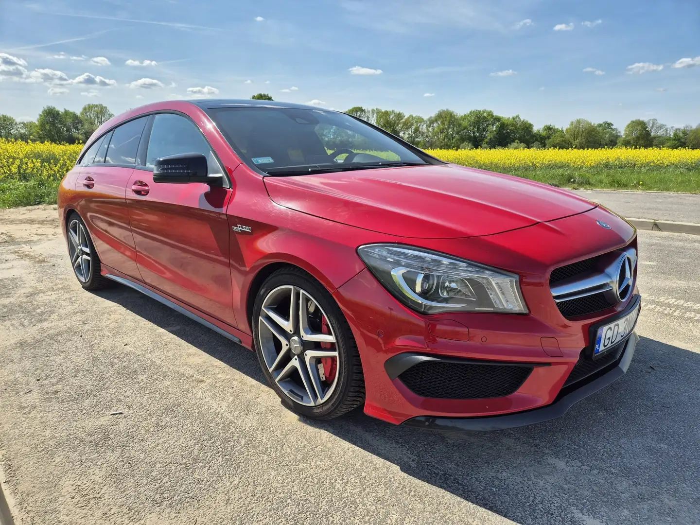 Mercedes-Benz CLA 45 AMG AMG CLA 45 4Matic Shooting Brake 7G-DCT Rot - 2