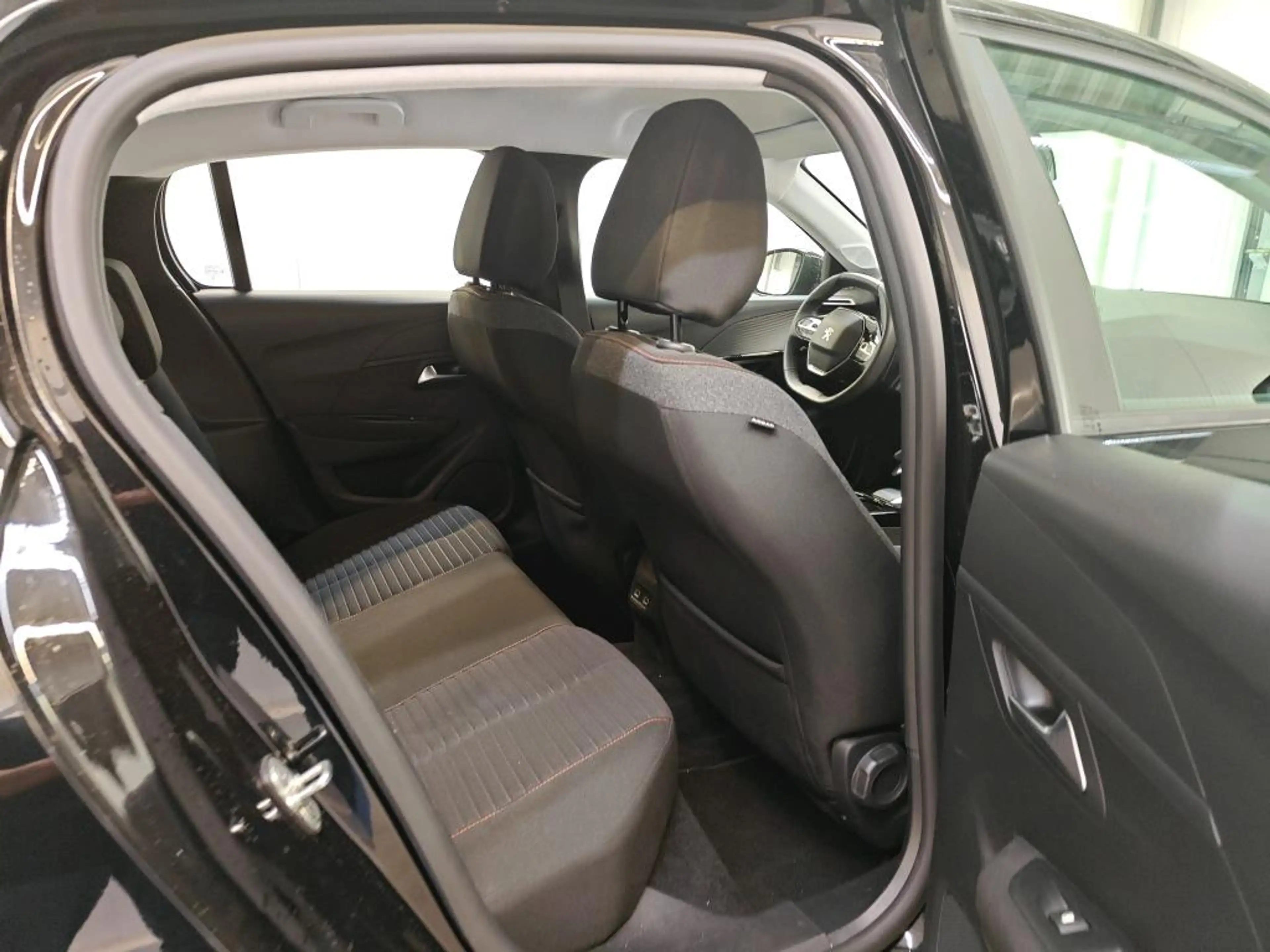Peugeot e-208 EV 50kWh 136pk Active Pack 100% SoH [ CARPLAY+CRUI — photo 17