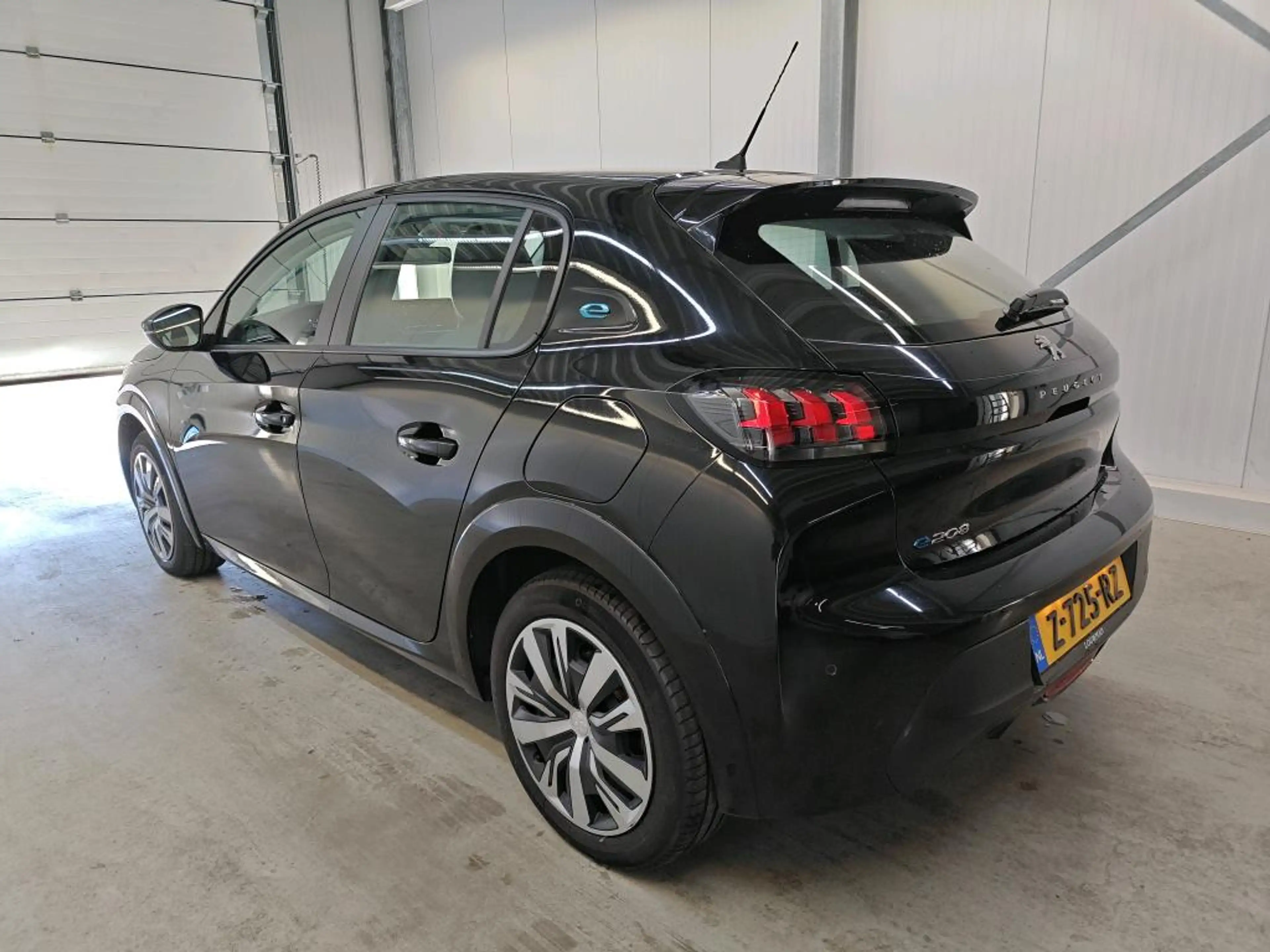 Peugeot e-208 EV 50kWh 136pk Active Pack 100% SoH [ CARPLAY+CRUI — photo 4