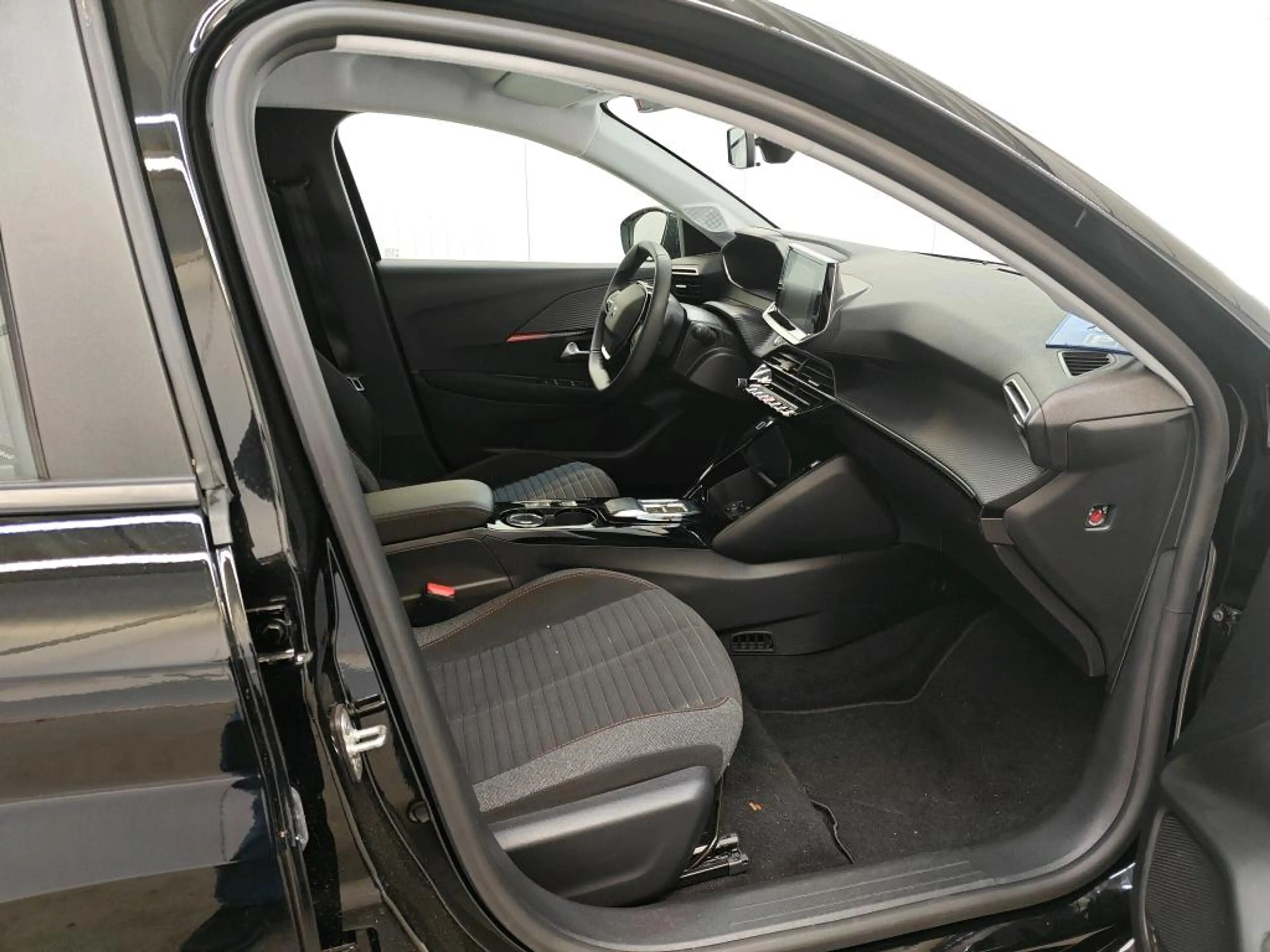Peugeot e-208 EV 50kWh 136pk Active Pack 100% SoH [ CARPLAY+CRUI — photo 6