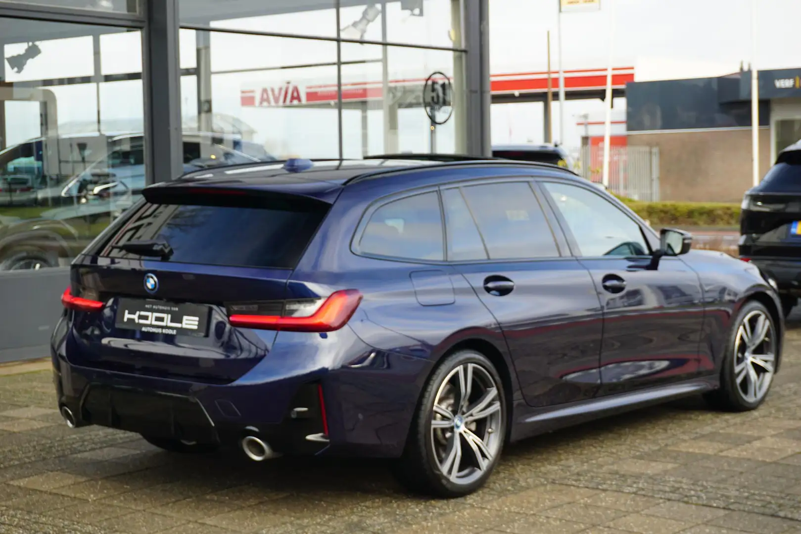 BMW 330 3-serie Touring 330e | PANO | ACC | Trekhaak Blau - 2