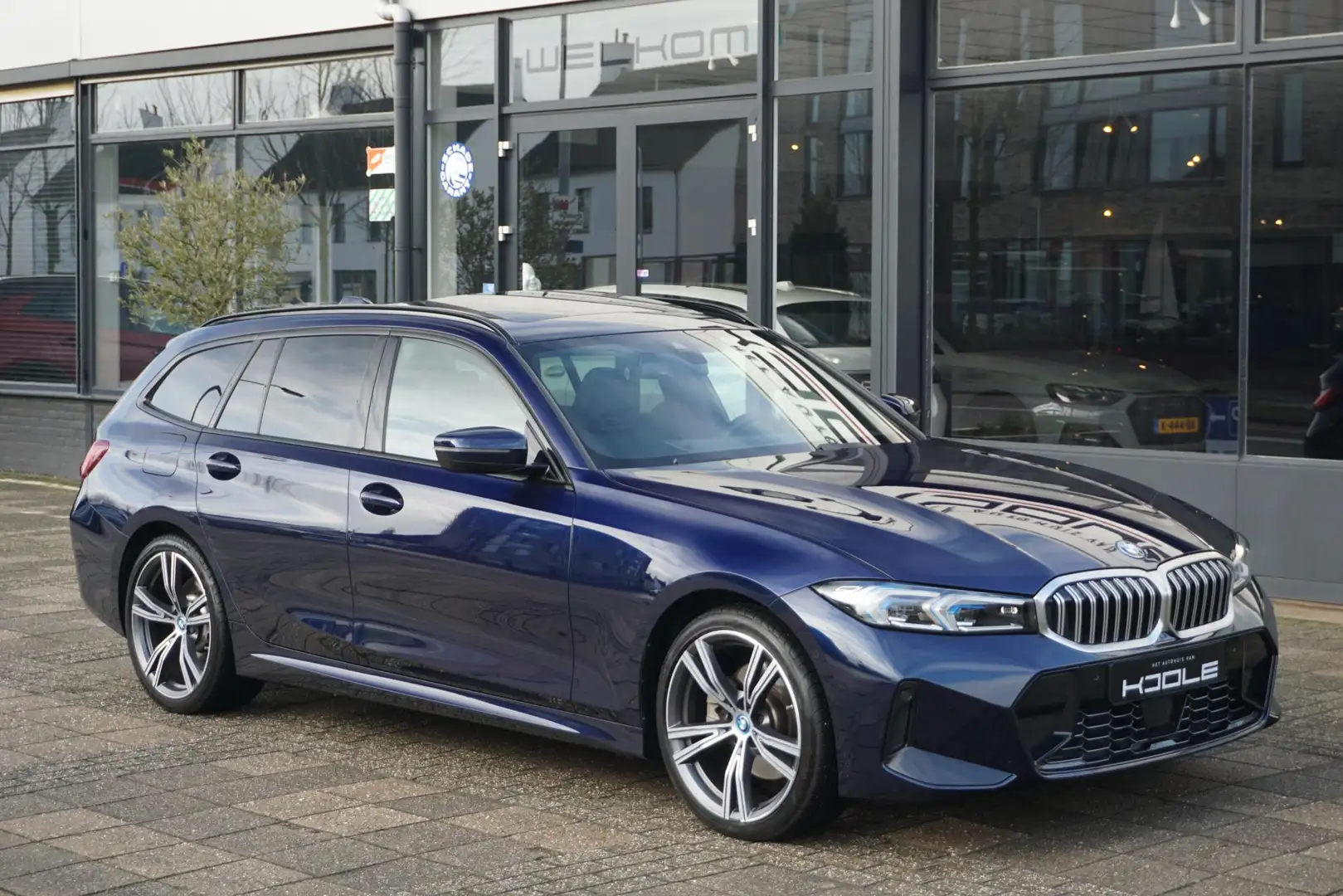 BMW 330 3-serie Touring 330e | PANO | ACC | Trekhaak Blau - 1