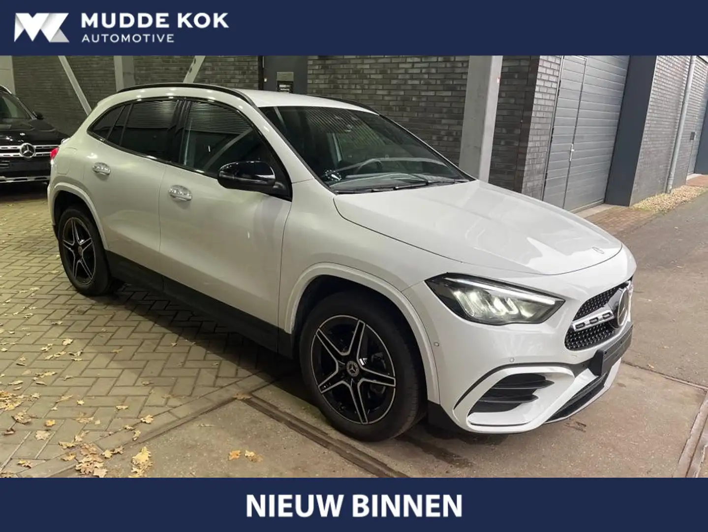 Mercedes-Benz GLA 250 e AMG Line | ACC | Camera | Stoelverwarming | Geti Wit - 1