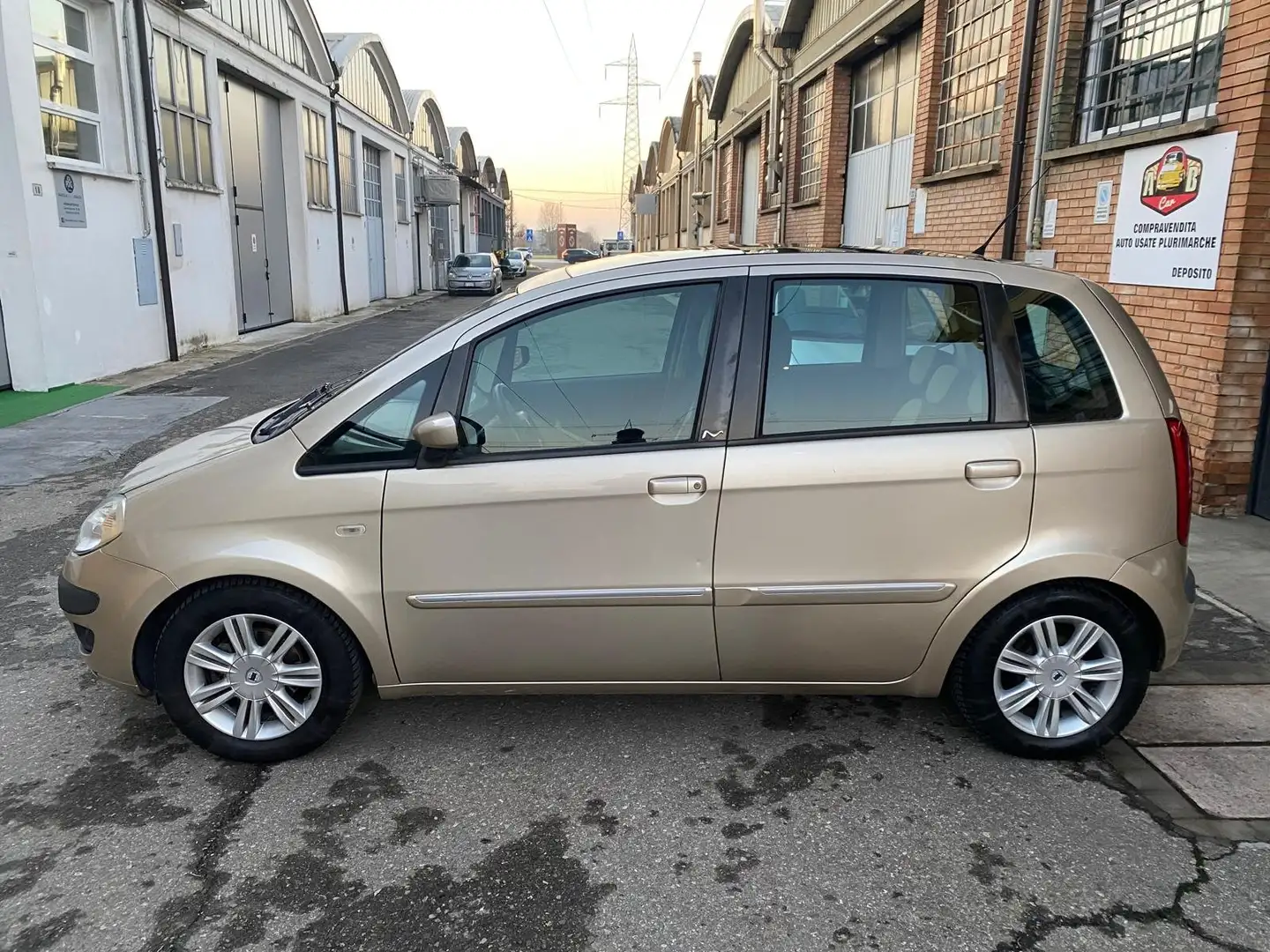 Lancia MUSA 1.4 16v Platino Plus dfn Bronz - 2