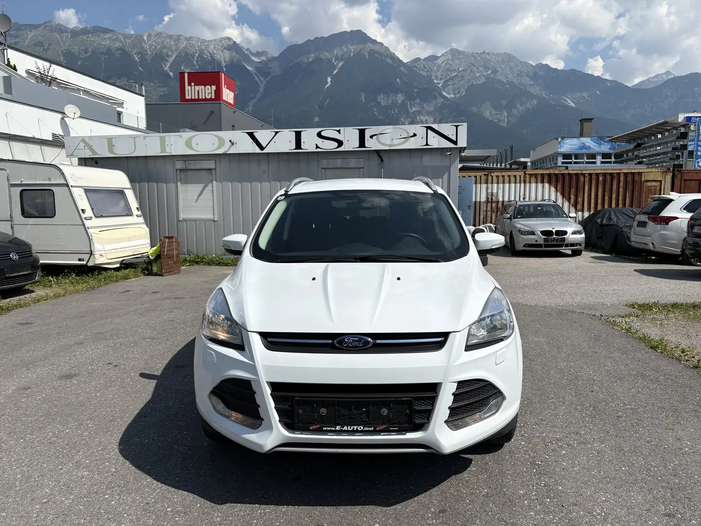 Ford Kuga Trend 2WD 2,0D 1.Hand Weiß - 1