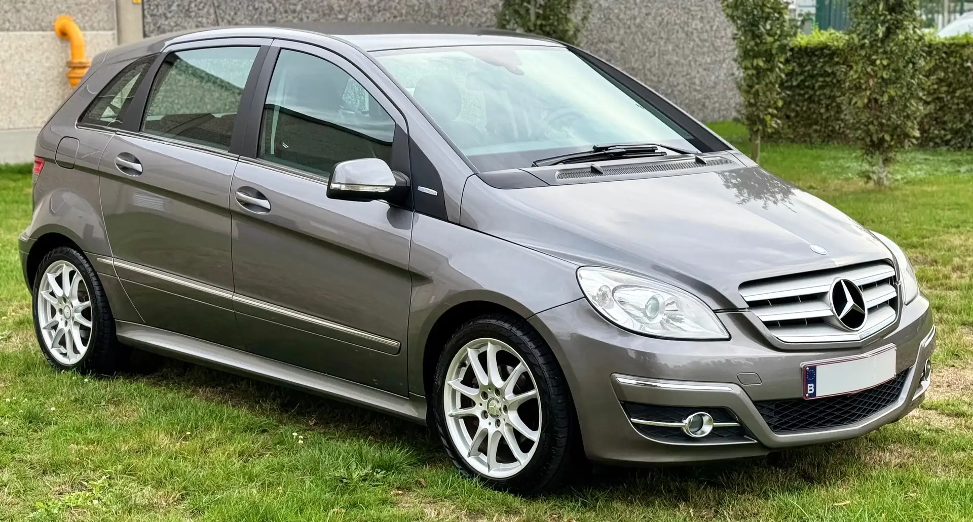 Mercedes-Benz B 160 BlueEFFICIENCY Sport Edition Gris - 1
