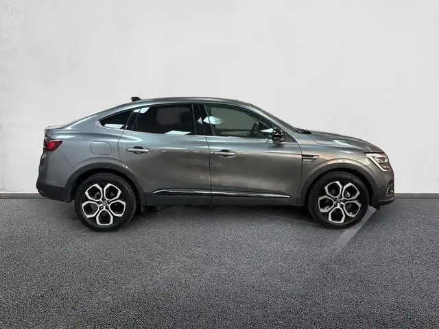 Renault Arkana view 5