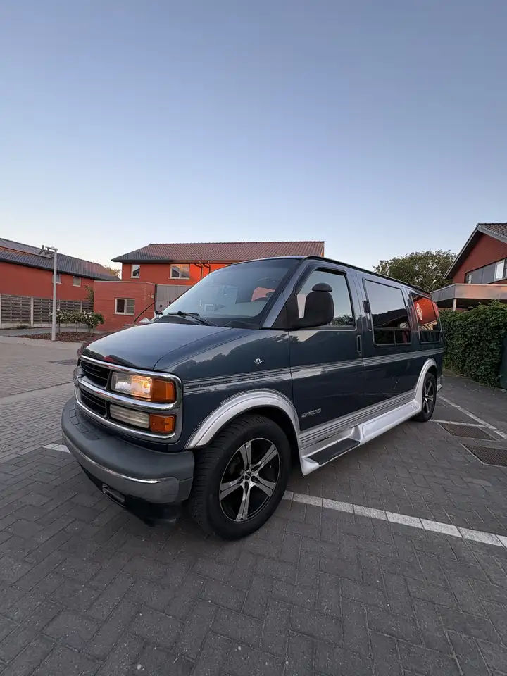 Chevrolet Chevy Van 5.7 V8, foto 1