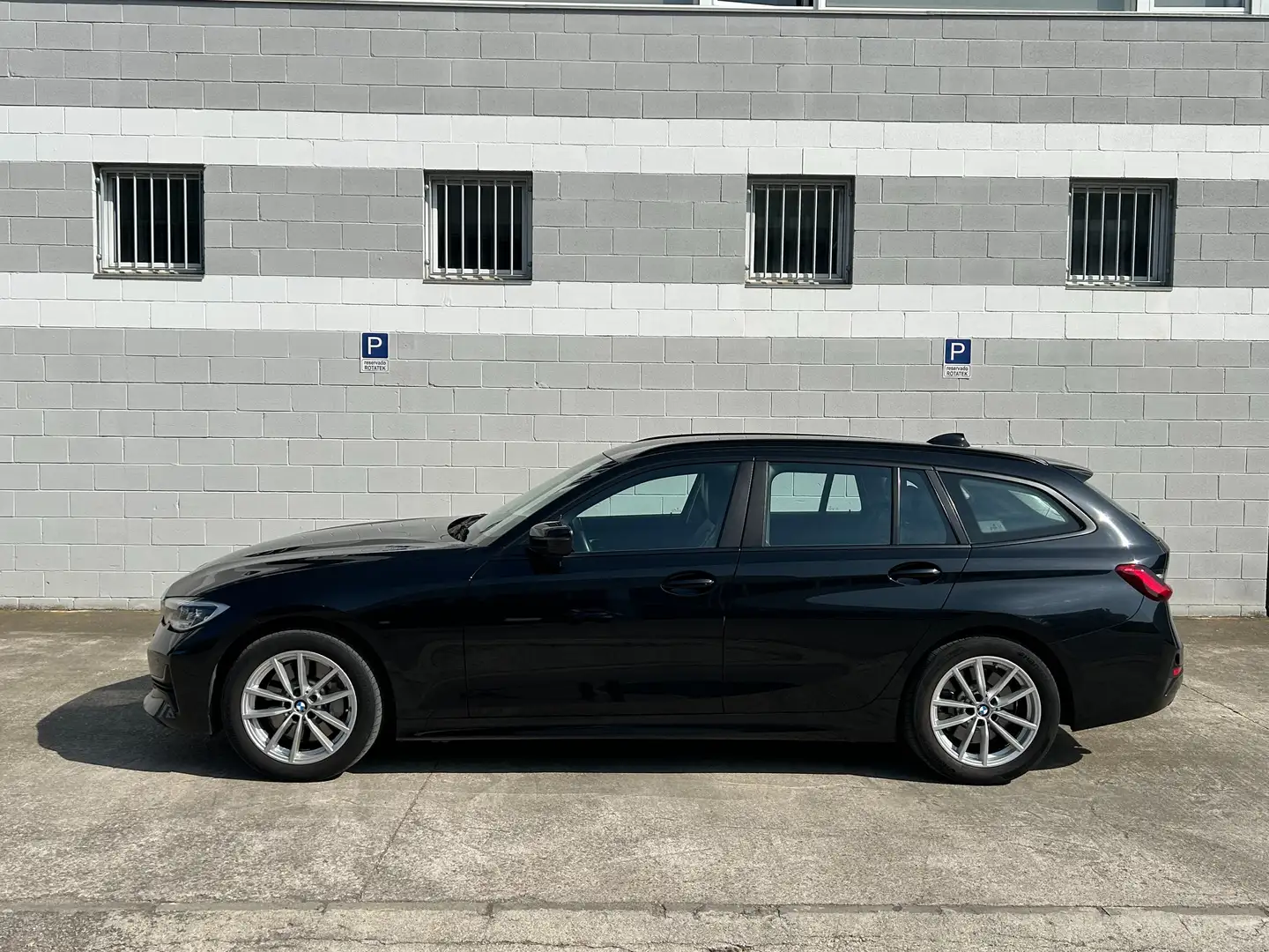 BMW 330 330iA Touring Negro - 1