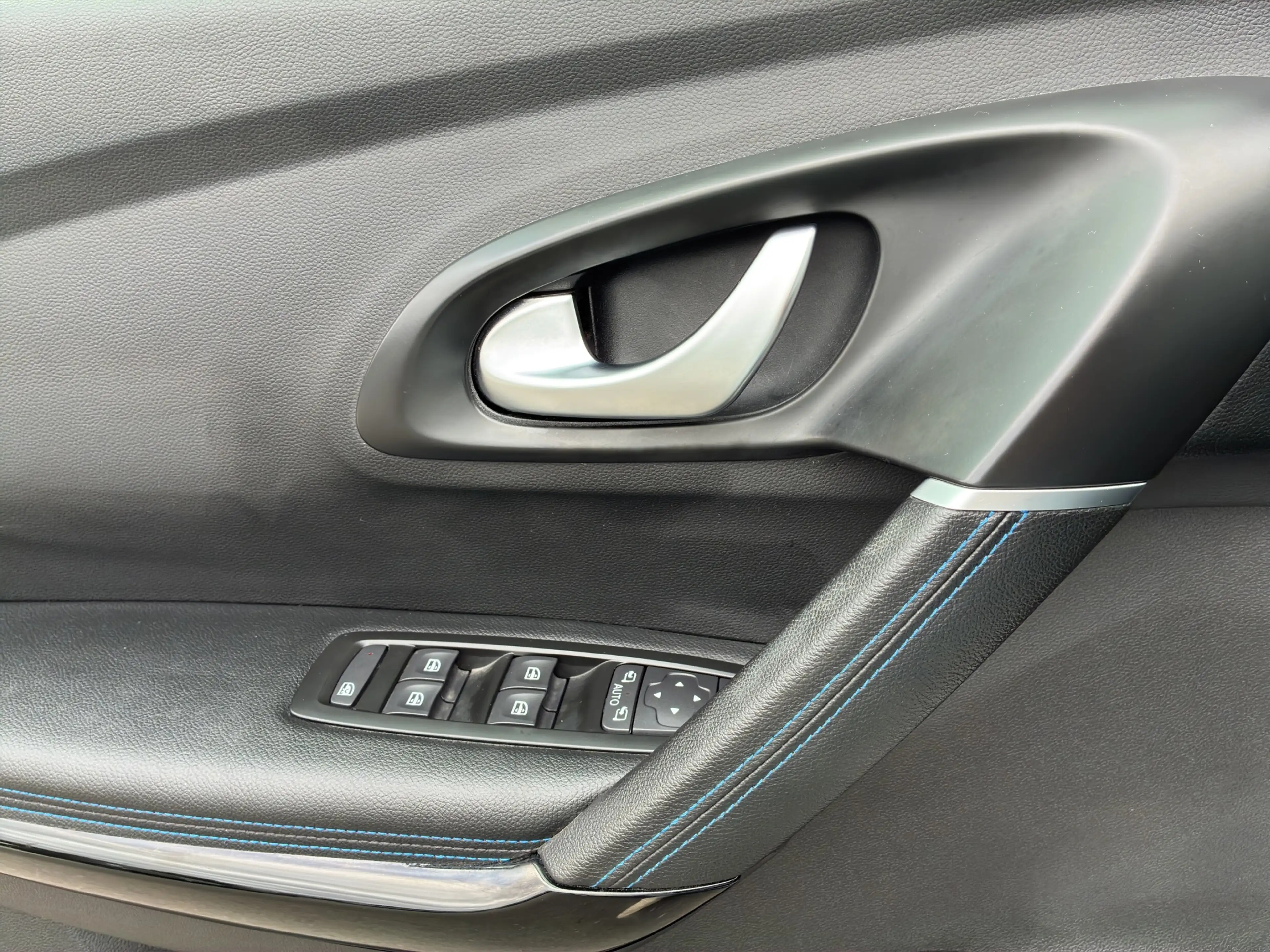 Renault Kadjar 1.3 TCe 140 Limited GPF — photo 12