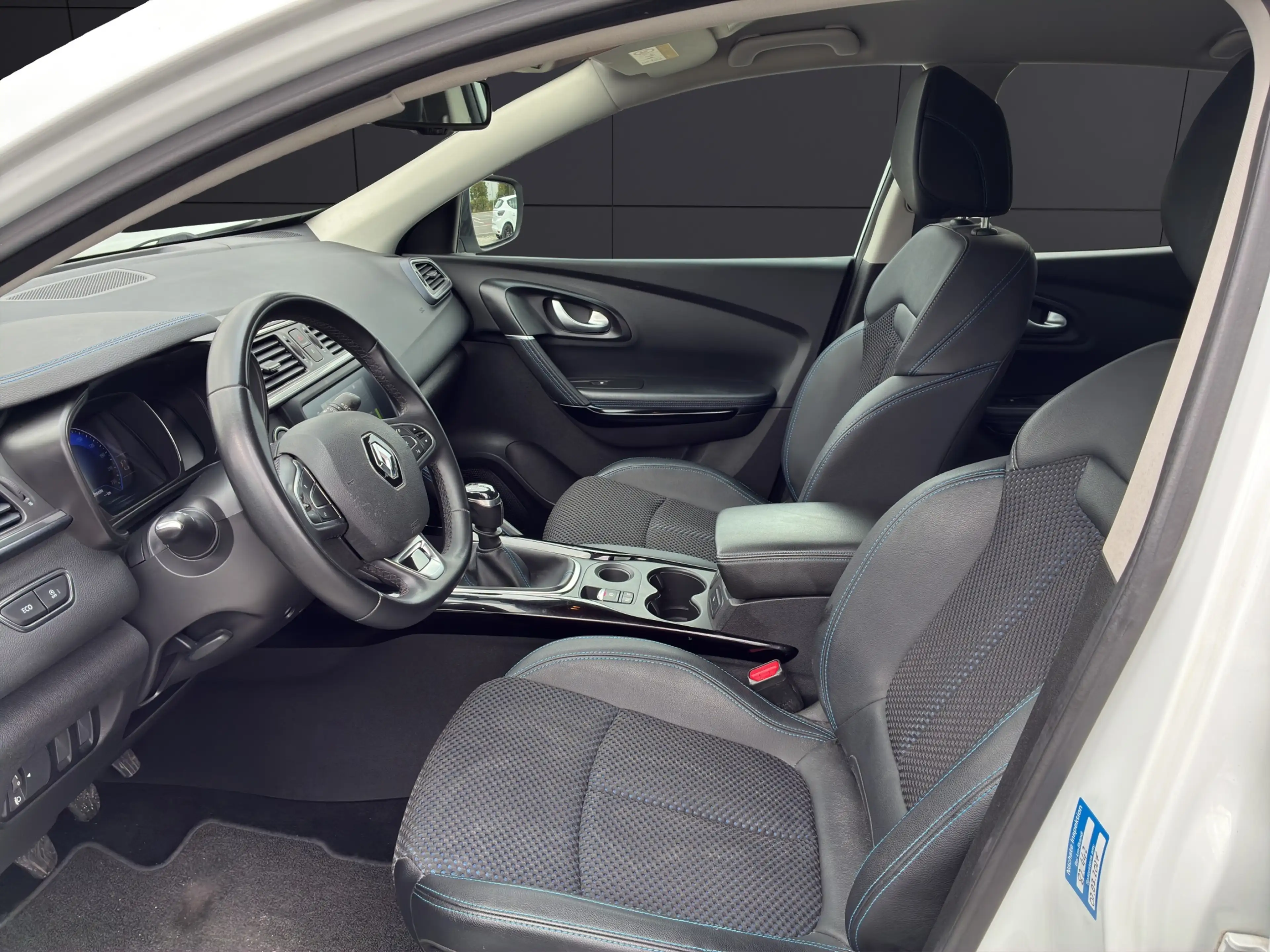 Renault Kadjar 1.3 TCe 140 Limited GPF — photo 9