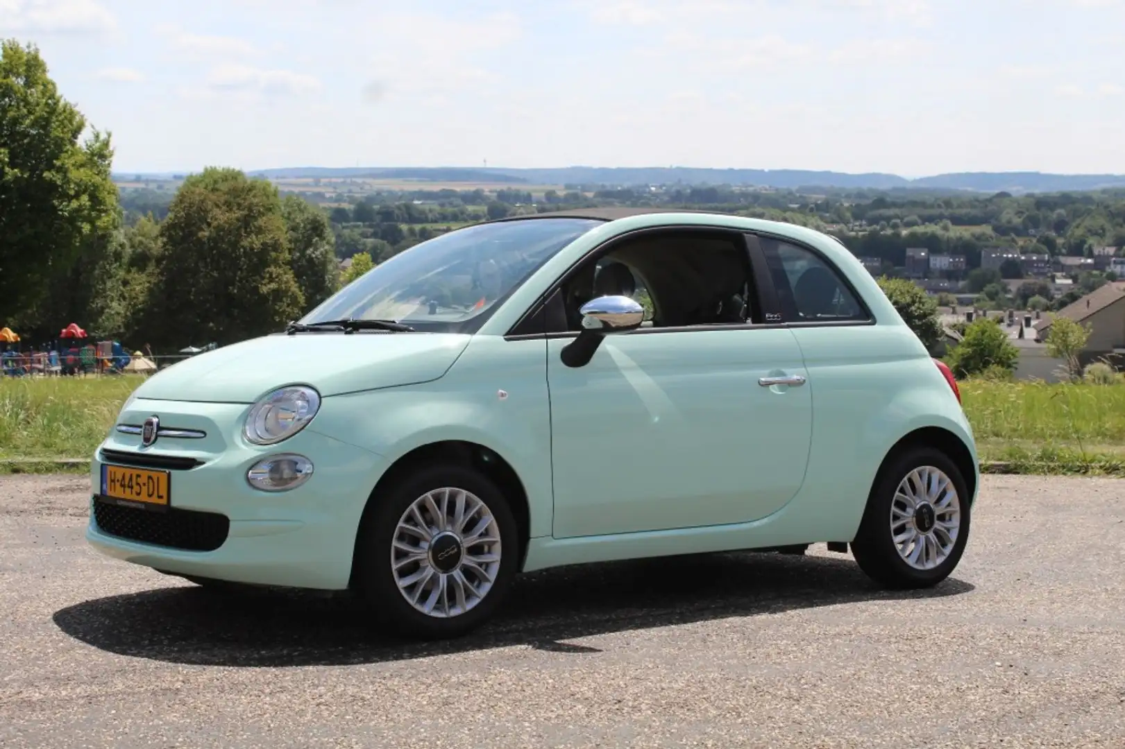 Fiat 500 1.2 YOUNG CABRIO I CRUISE CONTROL I NAVI I BLUETOO Groen - 1