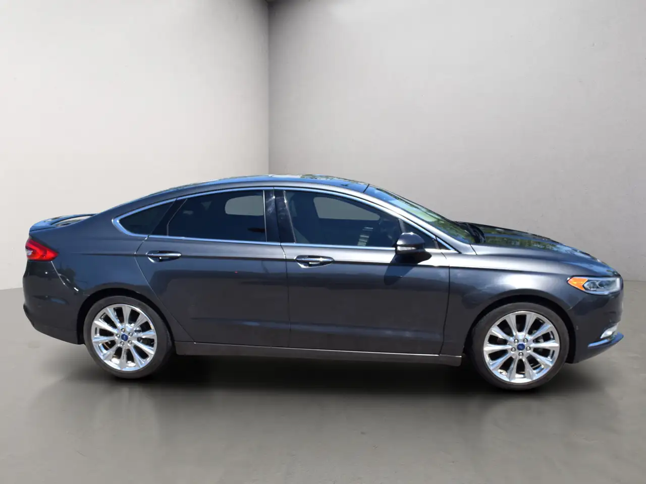 Ford Fusion снимка Ford Fusion