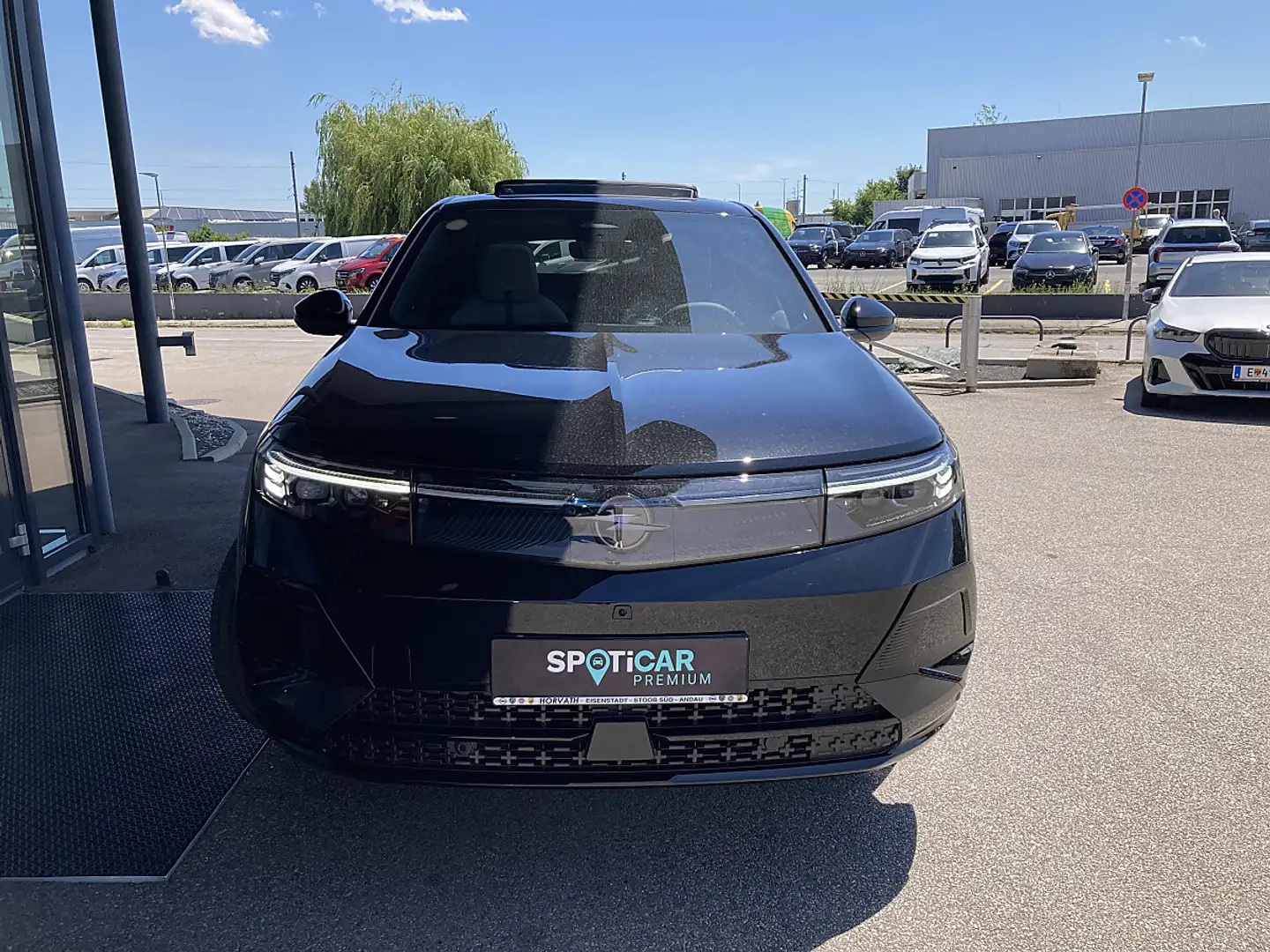 Opel Grandland Electric 73kWh AWD GS Schwarz - 2