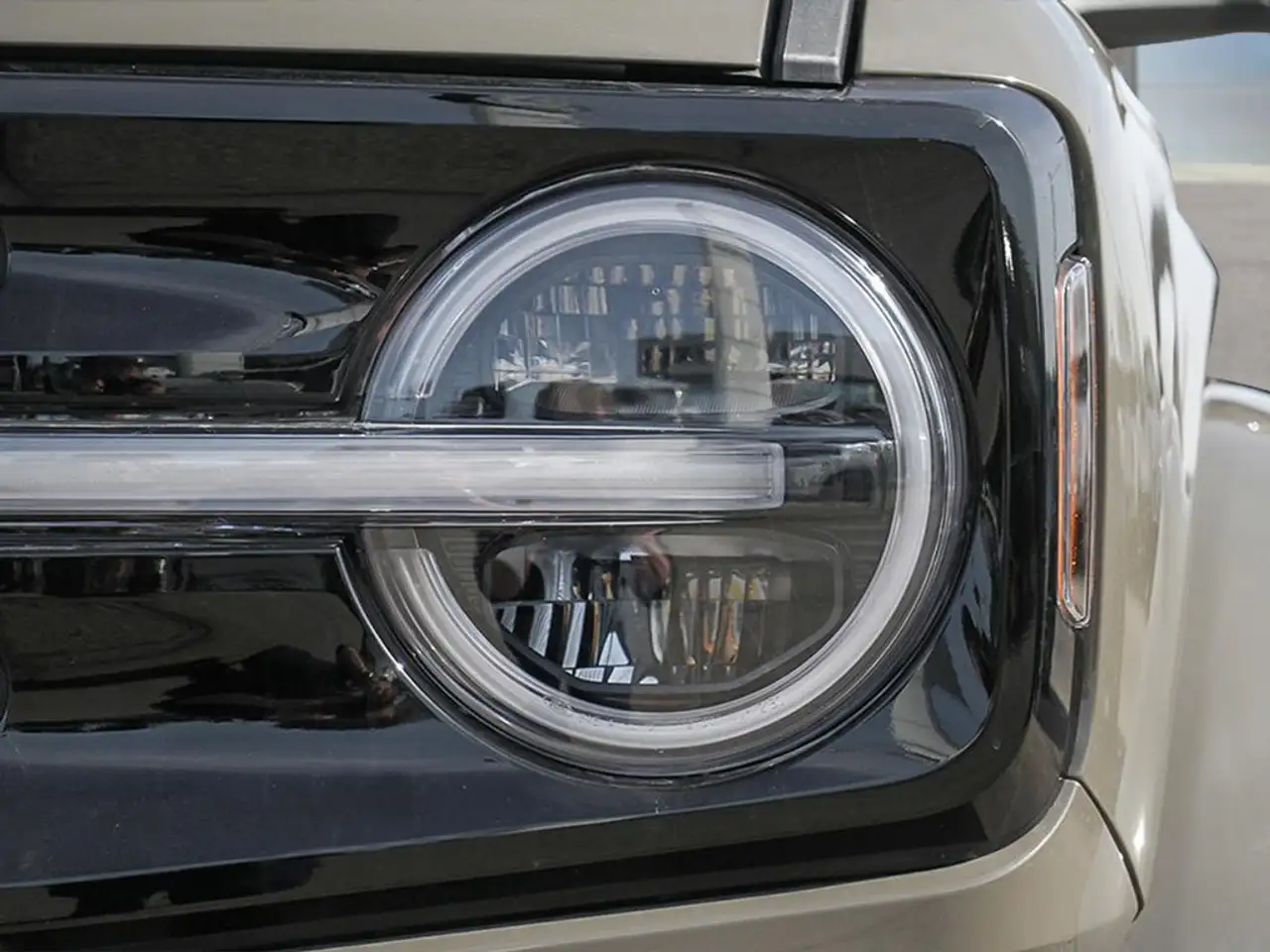 Ford Bronco снимка Ford Bronco