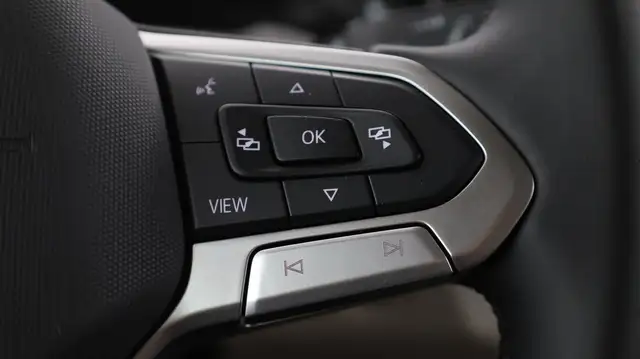 Volkswagen T7 Multivan VW T7 Multivan Business TDI Ansicht 27