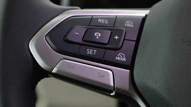 Volkswagen T7 Multivan VW T7 Multivan Business TDI Ansicht 26