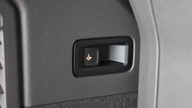 Volkswagen T7 Multivan VW T7 Multivan Business TDI Ansicht 25