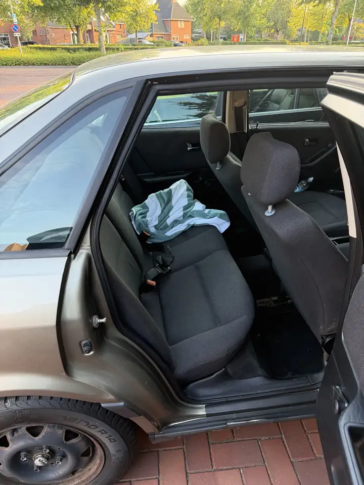 Audi 80 1.8 S, foto 7