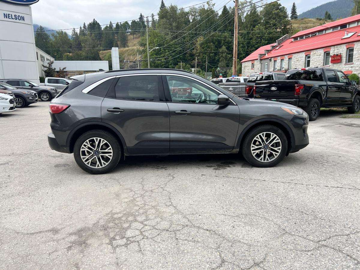 2020 Ford Escape SEL — снимка 1