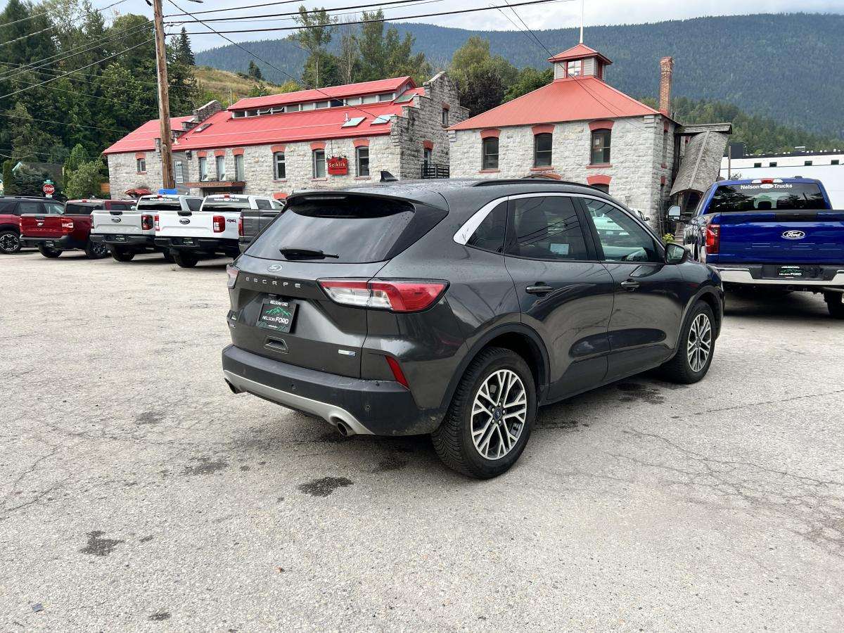 2020 Ford Escape SEL — снимка 1