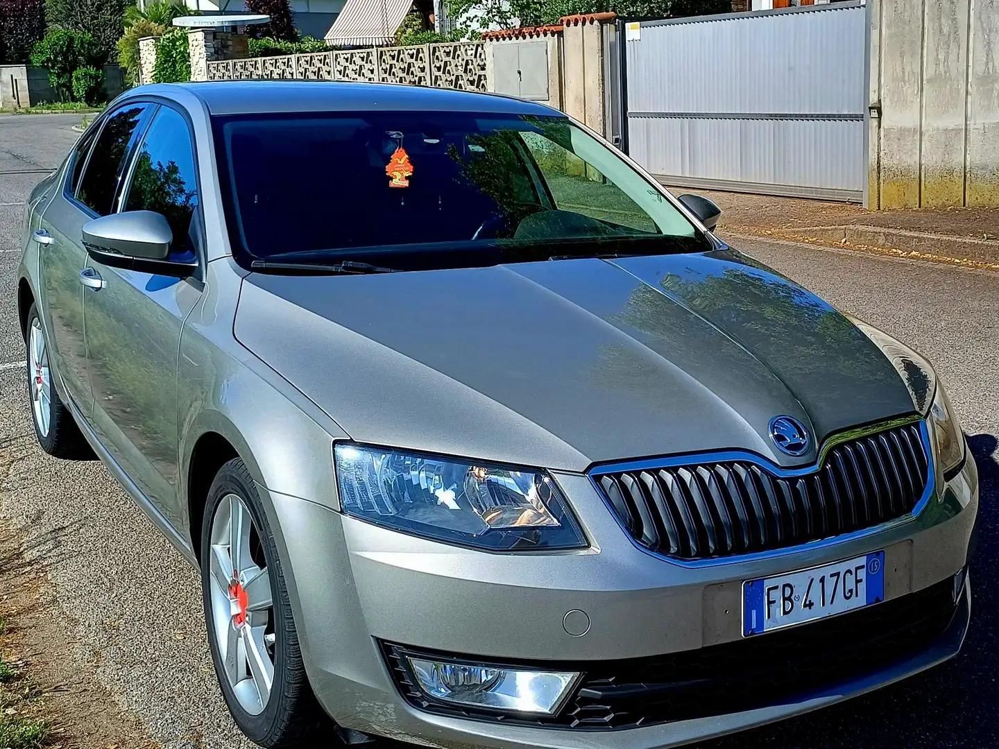 Skoda Octavia Octavia III 2013 Berlina 1.6 tdi cr 105cv dsg Grigio - 2