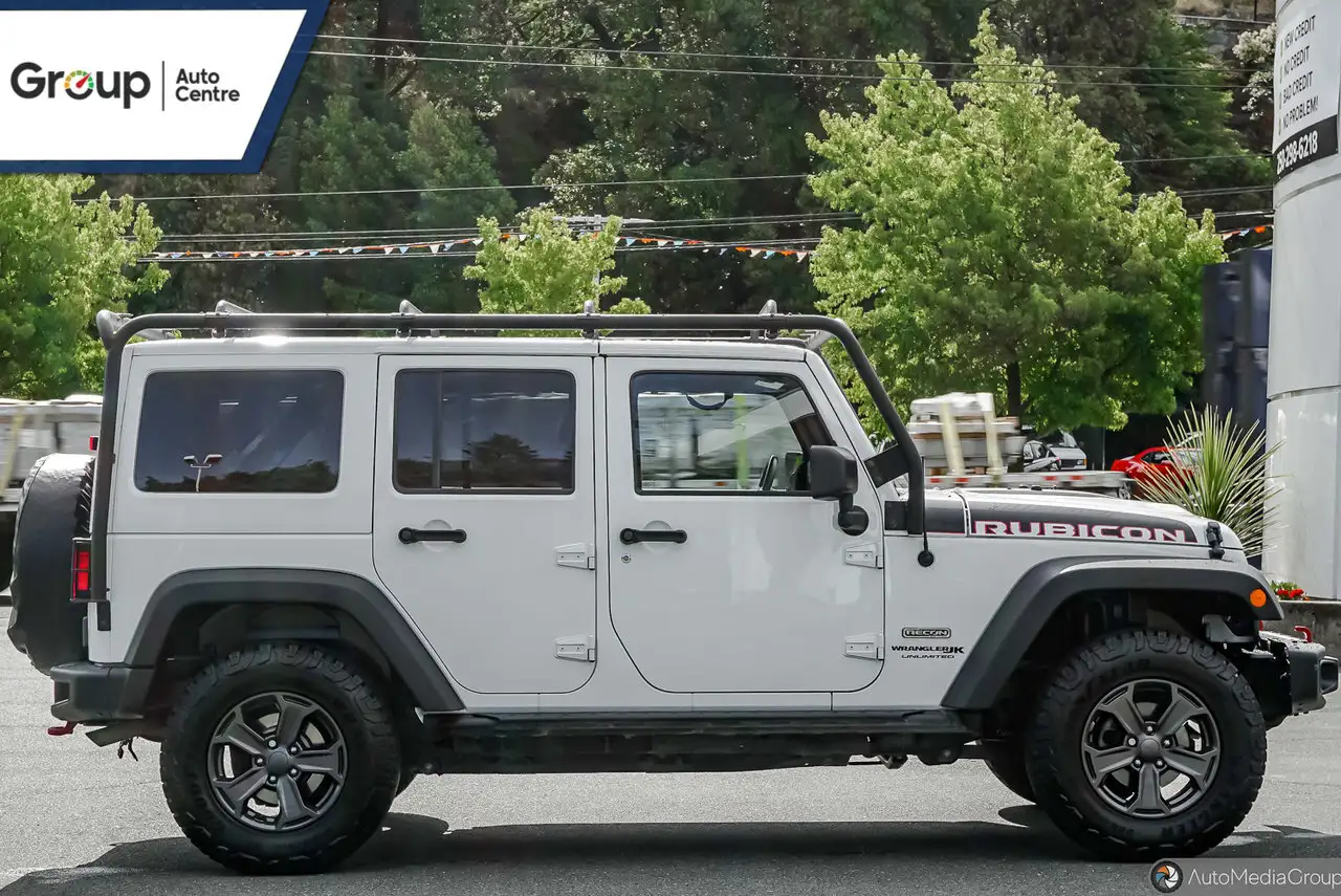 Jeep Wrangler photo Jeep Wrangler