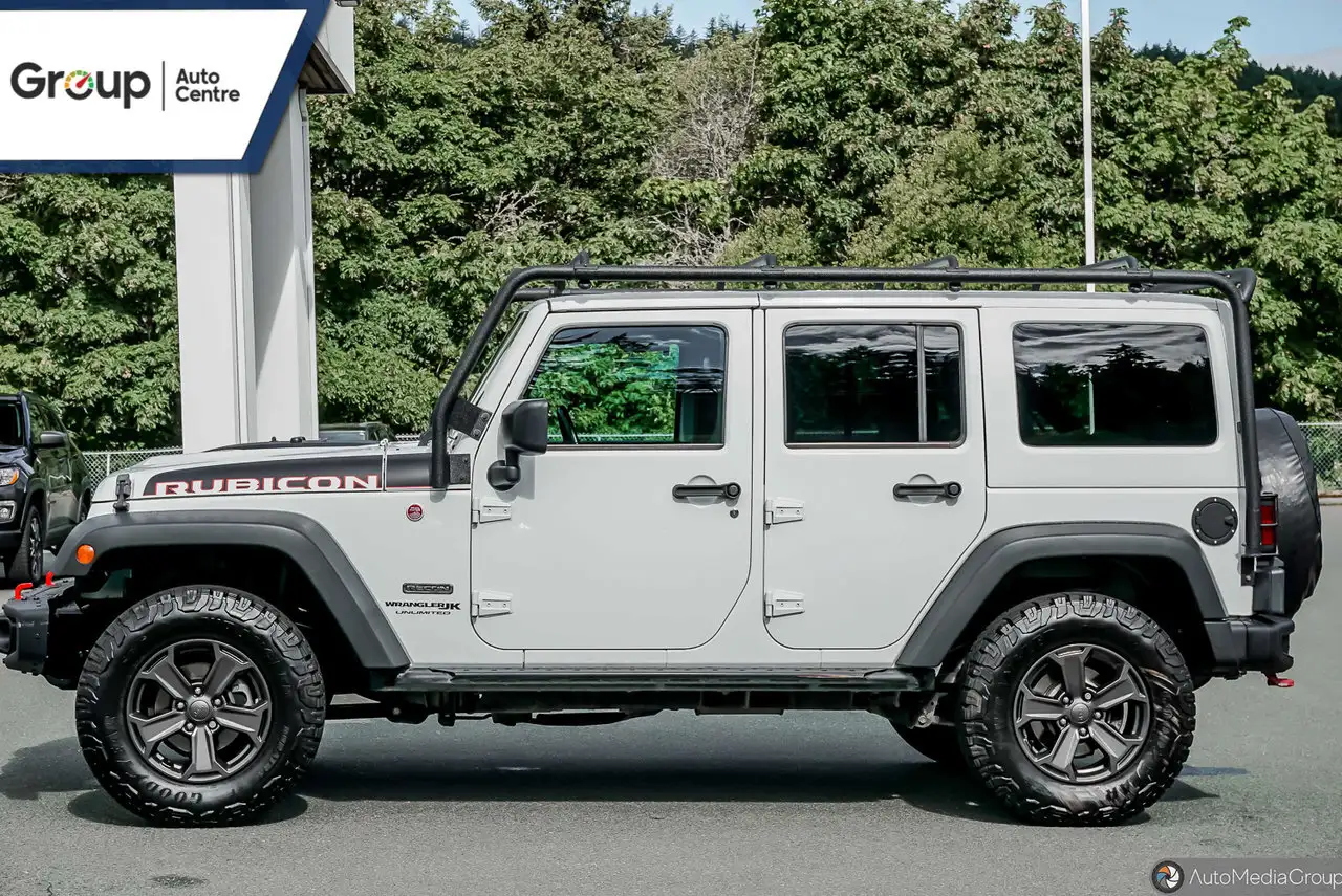 Jeep Wrangler photo Jeep Wrangler