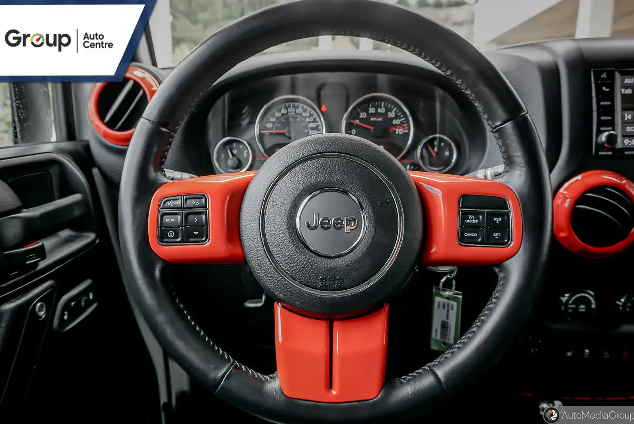 Jeep Wrangler photo Jeep Wrangler