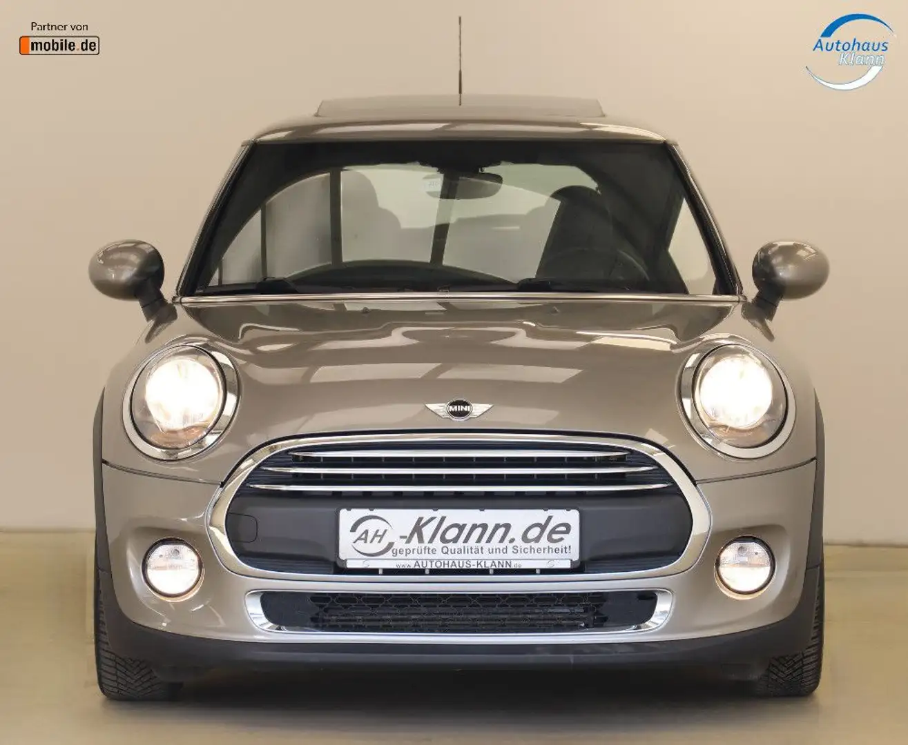 MINI Cooper One 1.2 102PS Automatik Pepper Pano Visual 1Hand Ezüst - 2