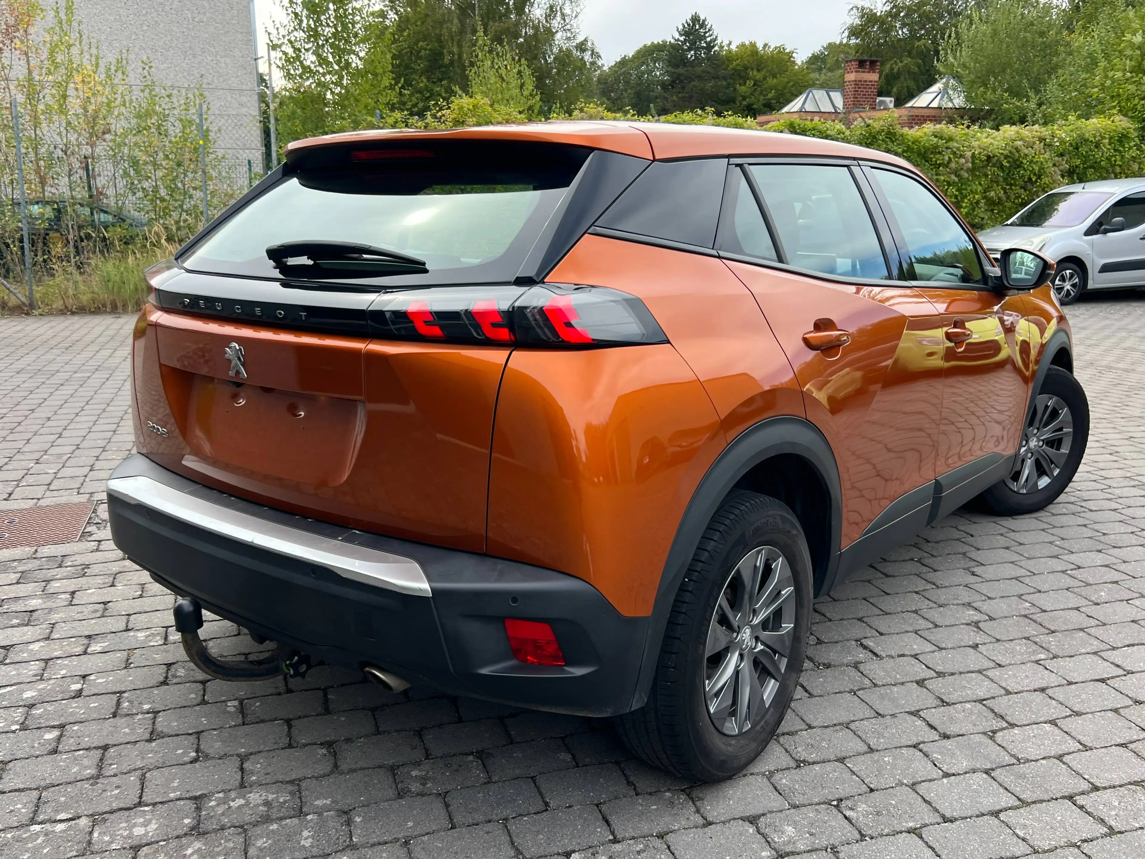 Peugeot 2008 MARCHAND OU EXPORT !!! 1.5 BlueHDi, Apple Car-Play, Camera de recul, Climatisation — photo 6