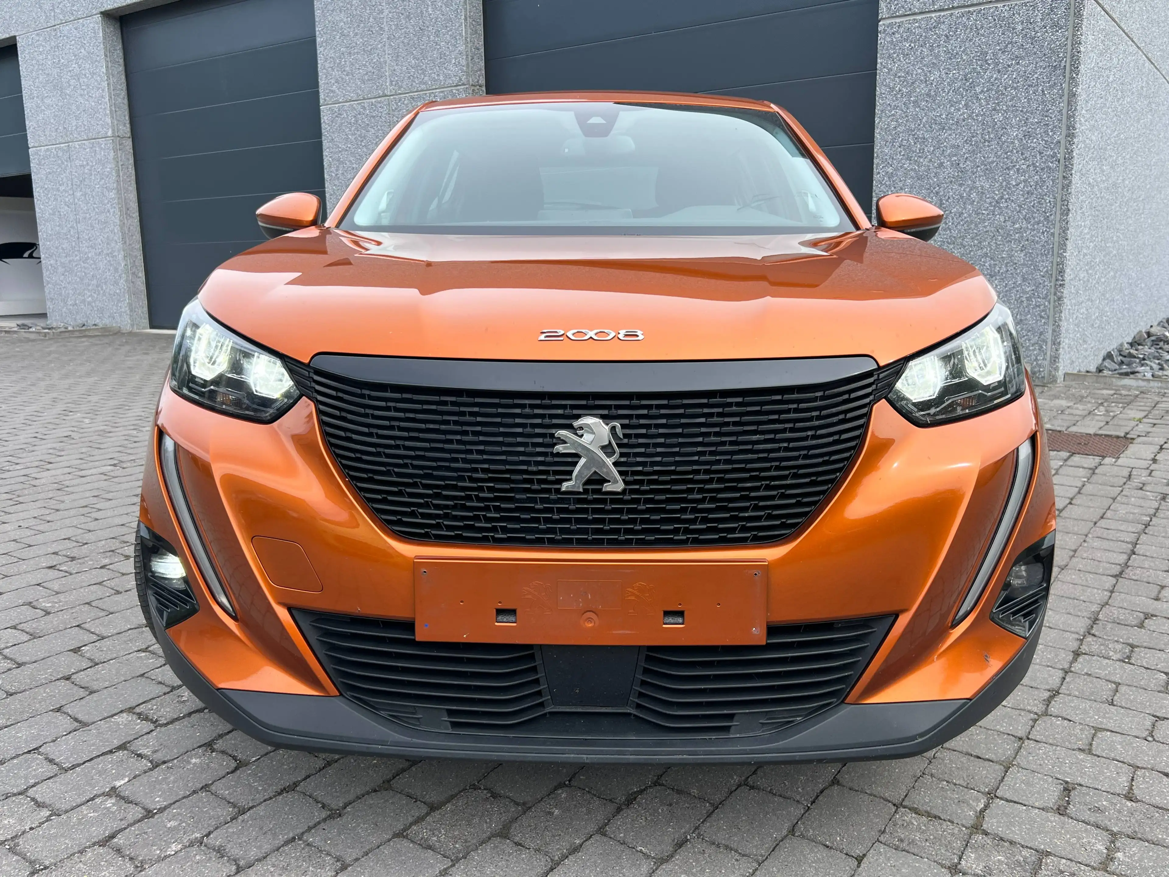 Peugeot 2008 MARCHAND OU EXPORT !!! 1.5 BlueHDi, Apple Car-Play, Camera de recul, Climatisation — photo 3