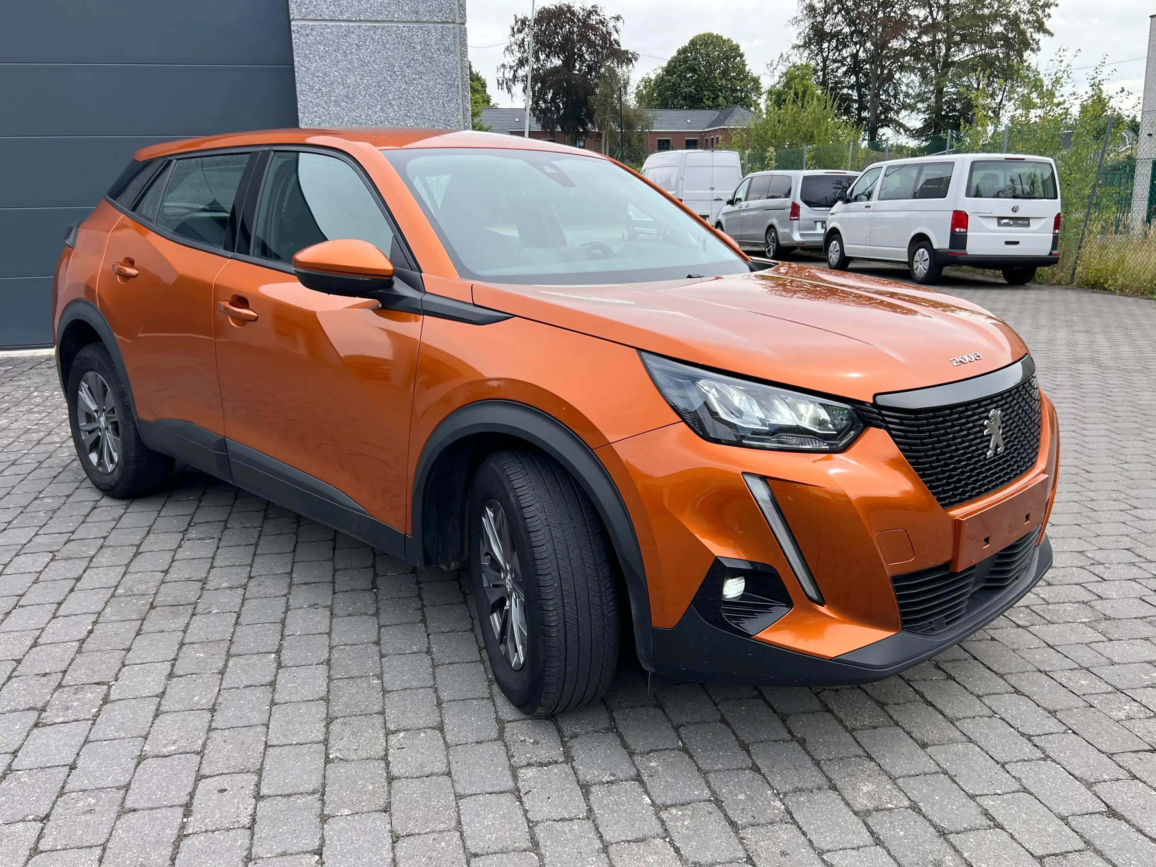 Peugeot 2008 MARCHAND OU EXPORT !!! 1.5 BlueHDi, Apple Car-Play, Camera de recul, Climatisation — photo 4