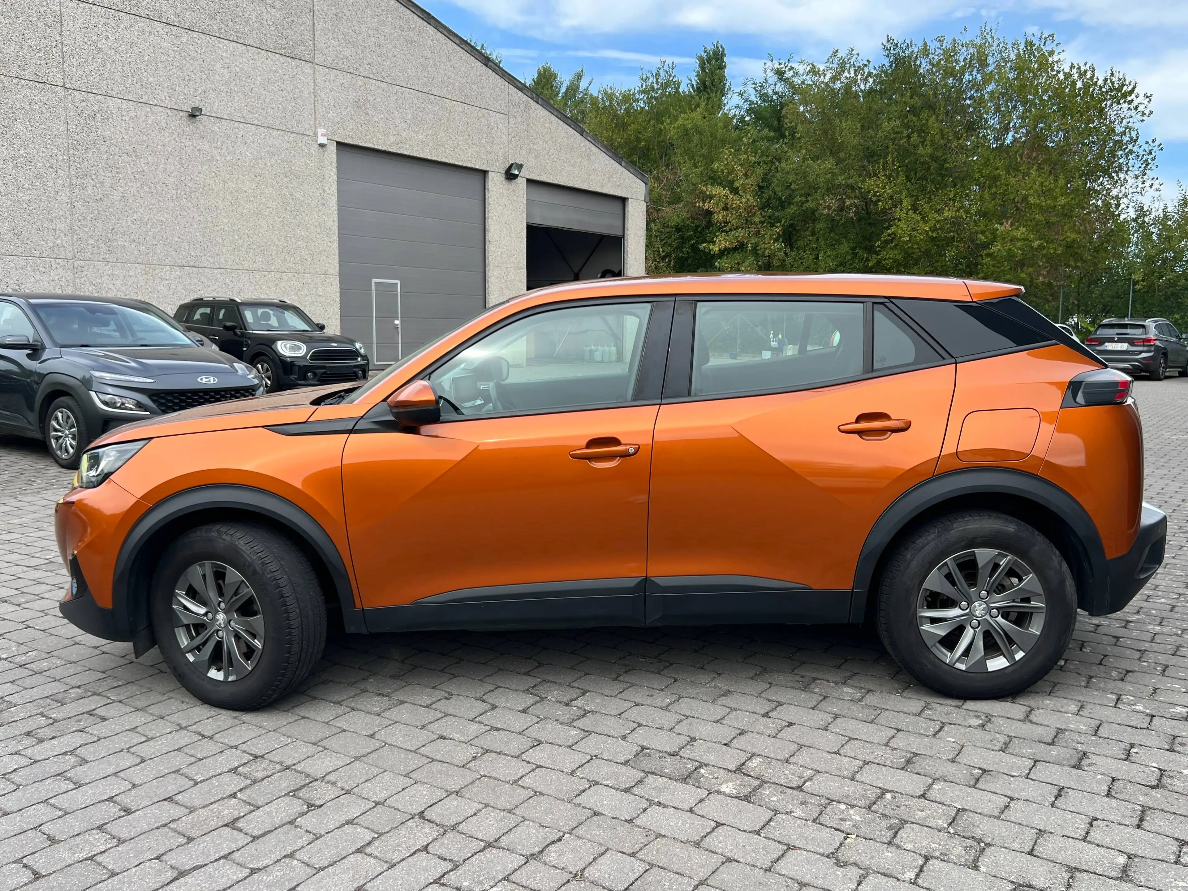Peugeot 2008 MARCHAND OU EXPORT !!! 1.5 BlueHDi, Apple Car-Play, Camera de recul, Climatisation — photo 9