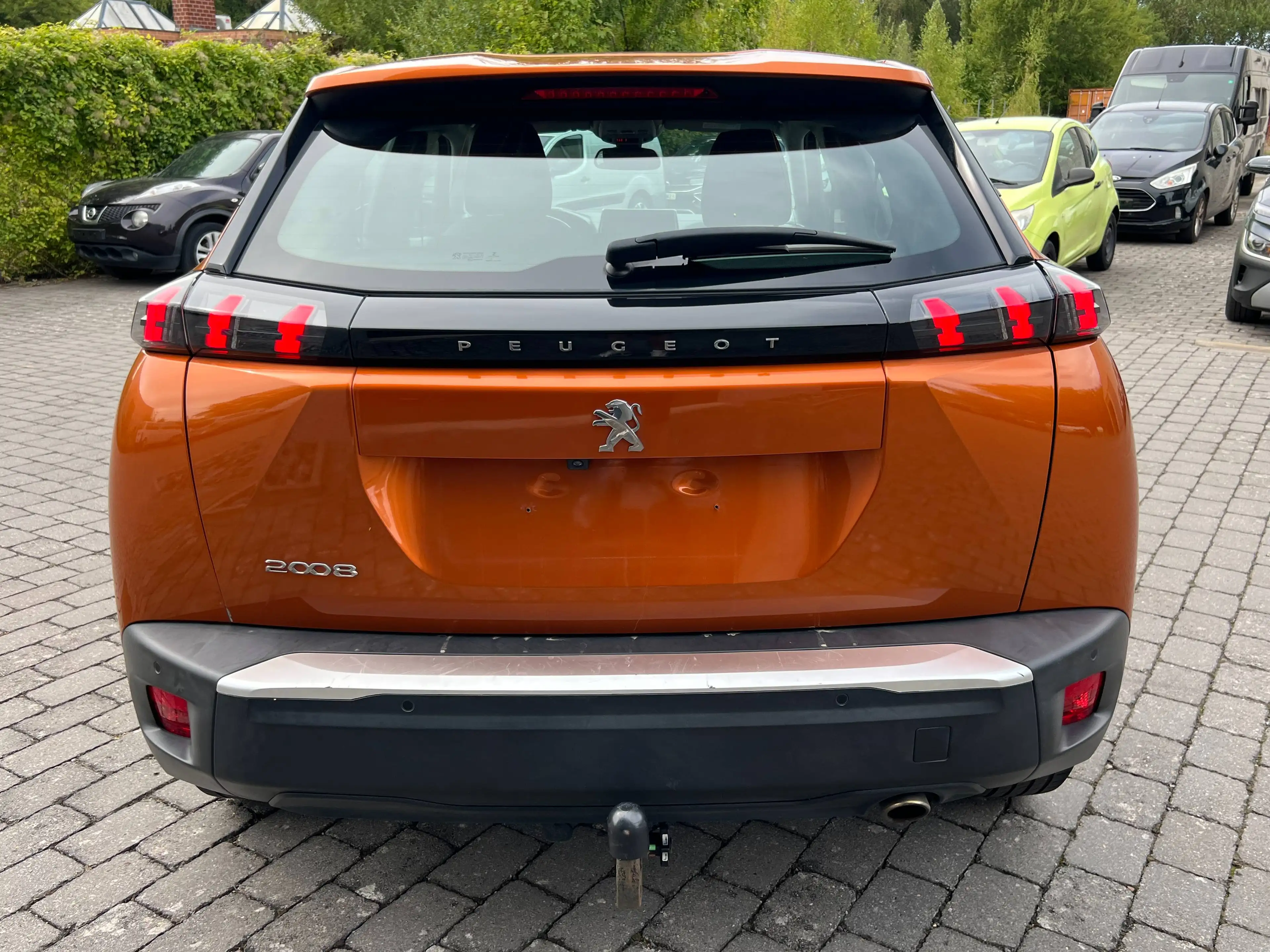 Peugeot 2008 MARCHAND OU EXPORT !!! 1.5 BlueHDi, Apple Car-Play, Camera de recul, Climatisation — photo 7