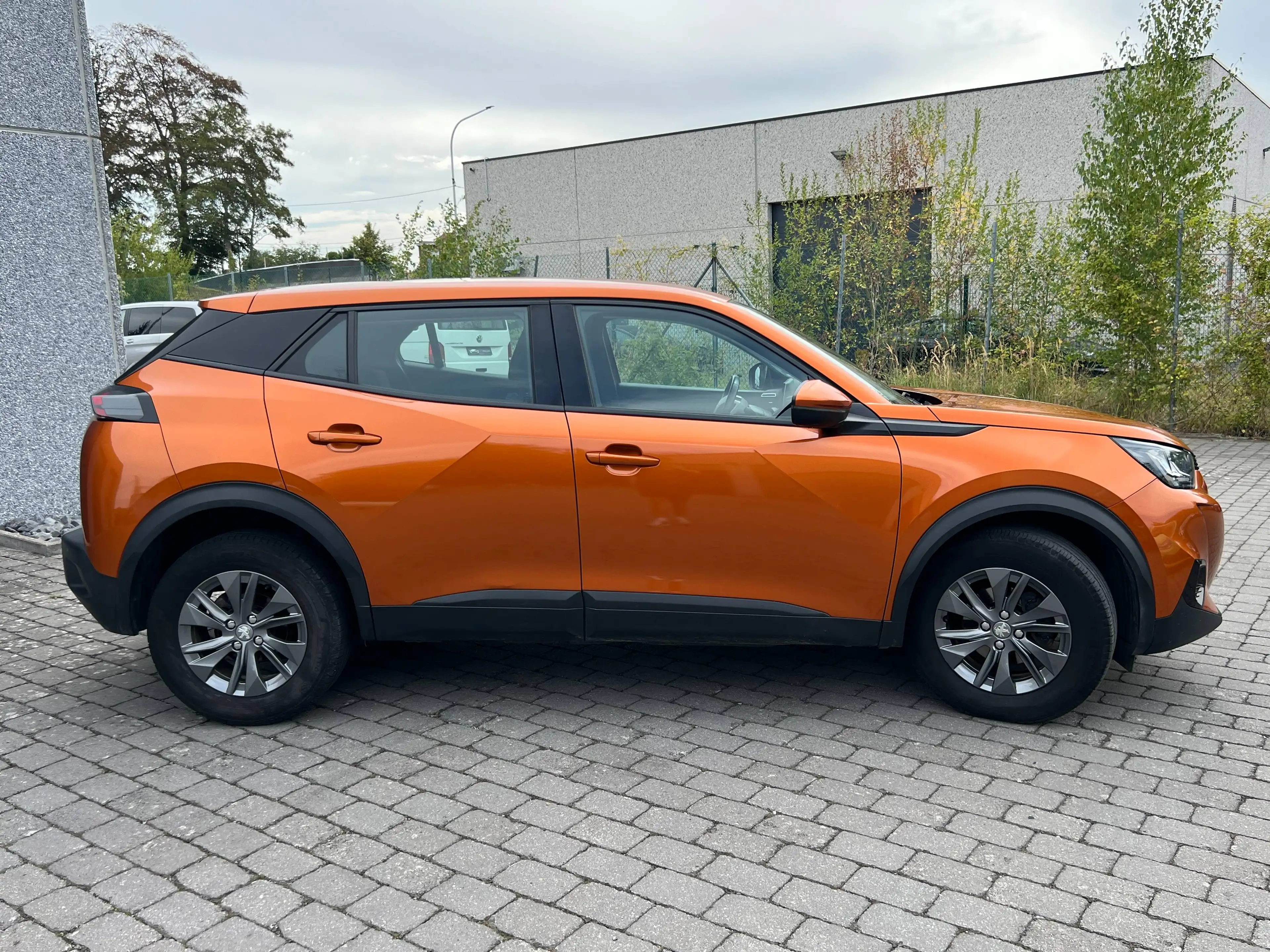 Peugeot 2008 MARCHAND OU EXPORT !!! 1.5 BlueHDi, Apple Car-Play, Camera de recul, Climatisation — photo 5