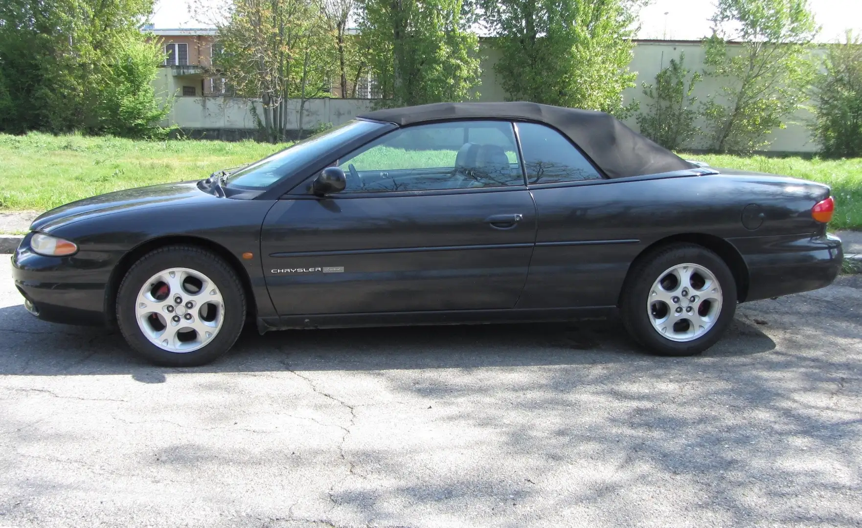 Chrysler Stratus Stratus Cabrio 2.5 V6 24v LX auto Schwarz - 2