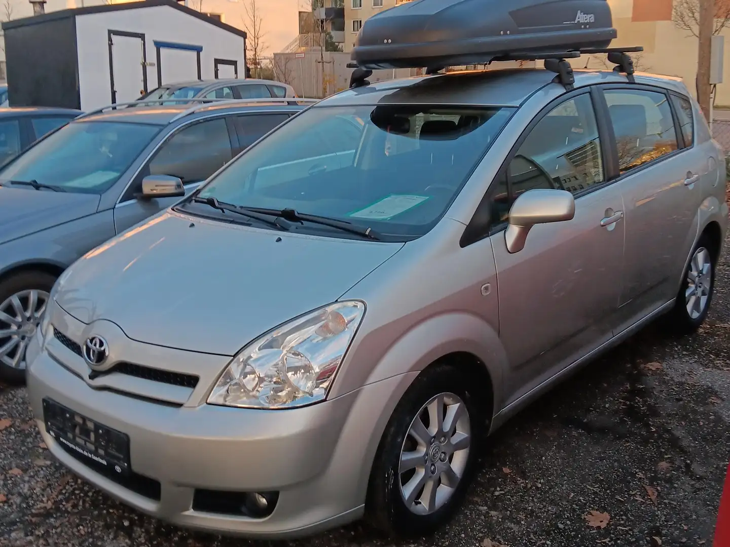 Toyota Corolla Verso 1.8 Executive Silber - 2