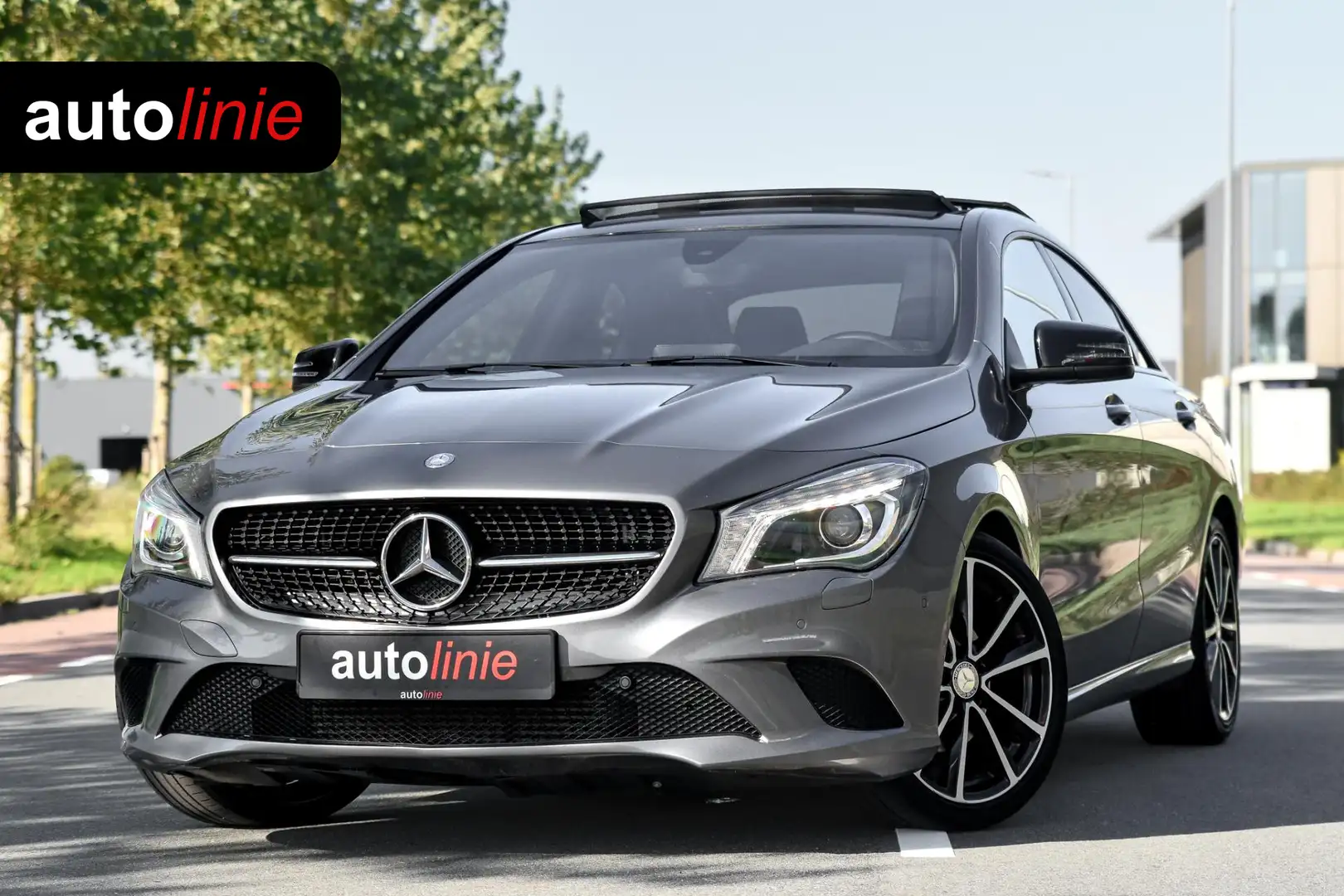 Mercedes-Benz CLA 180 Ambition Night edition. Pano, Led, 18'', Sfeer! Gris - 1