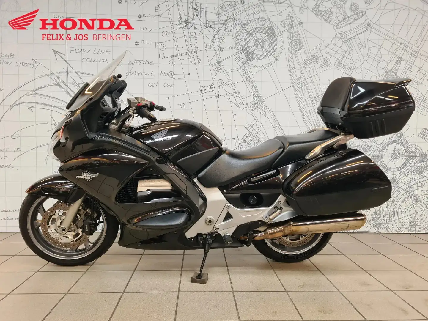 Honda Pan European ST1300 Fekete - 2