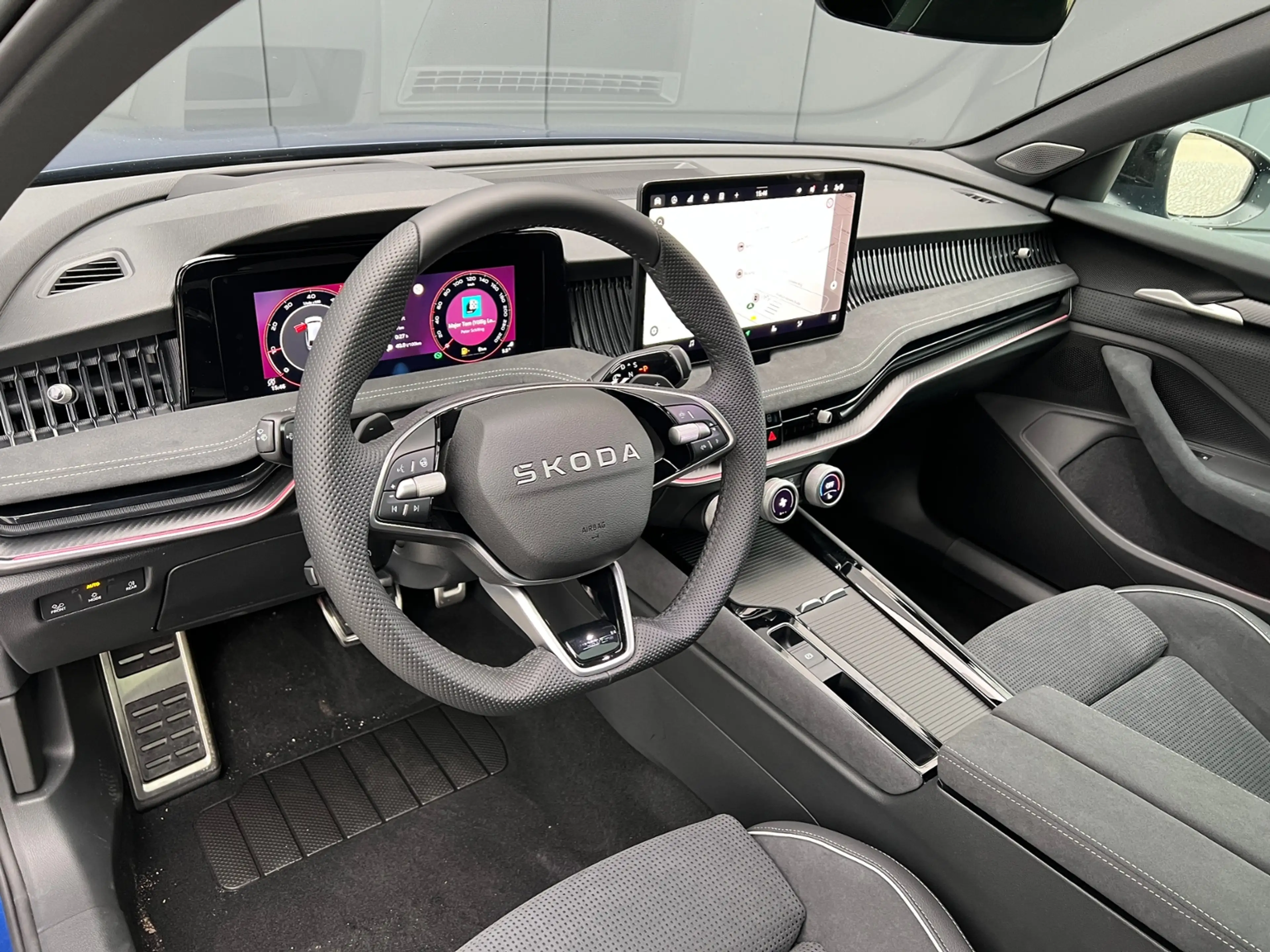 Skoda Superb Combi  Sportline 2.0 TDI 4x4 DSG *AHK, Navi, 19"- — photo 6