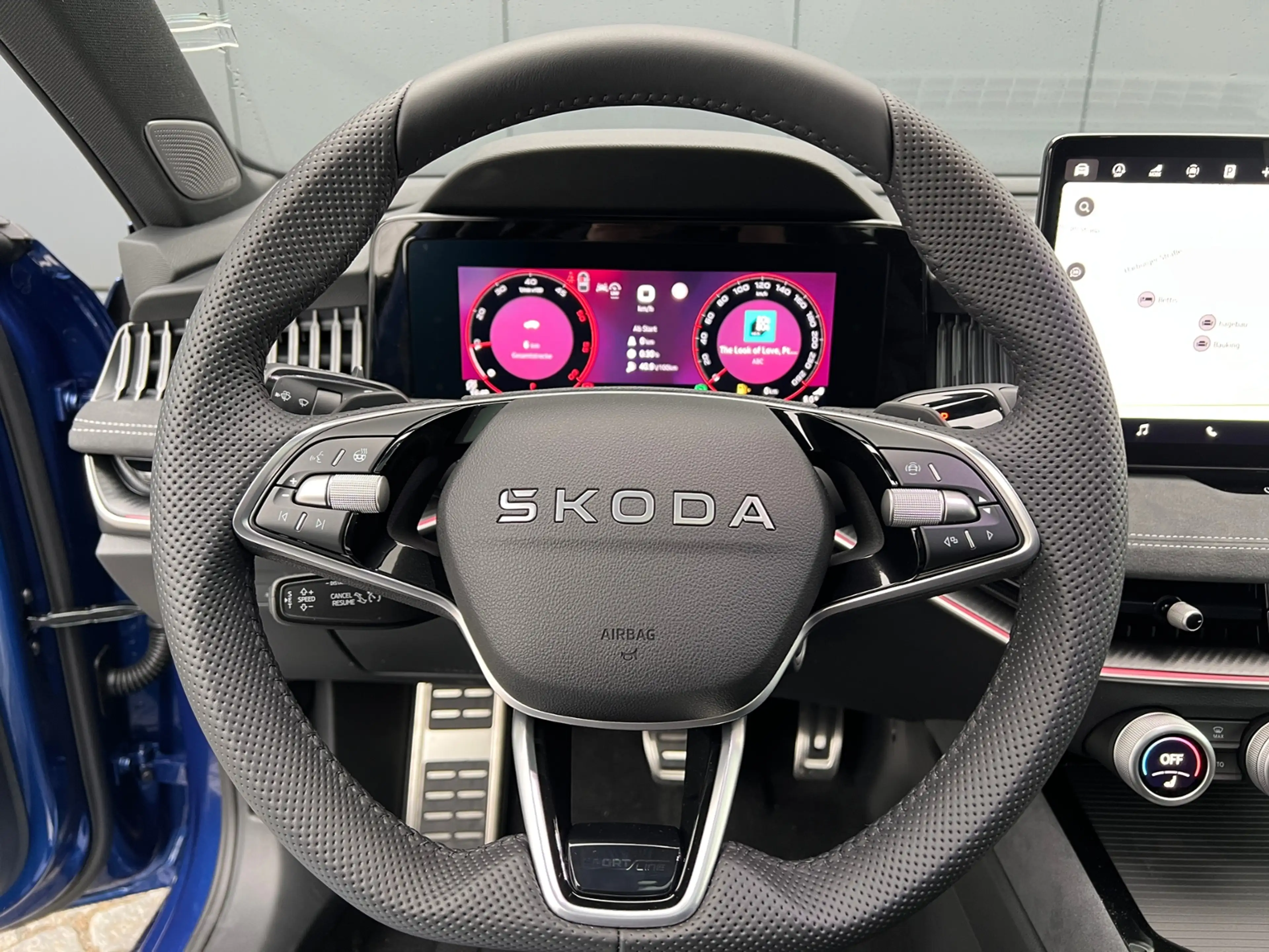 Skoda Superb Combi  Sportline 2.0 TDI 4x4 DSG *AHK, Navi, 19"- — photo 10