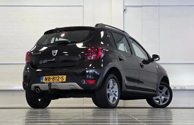 Dacia Sandero view 6