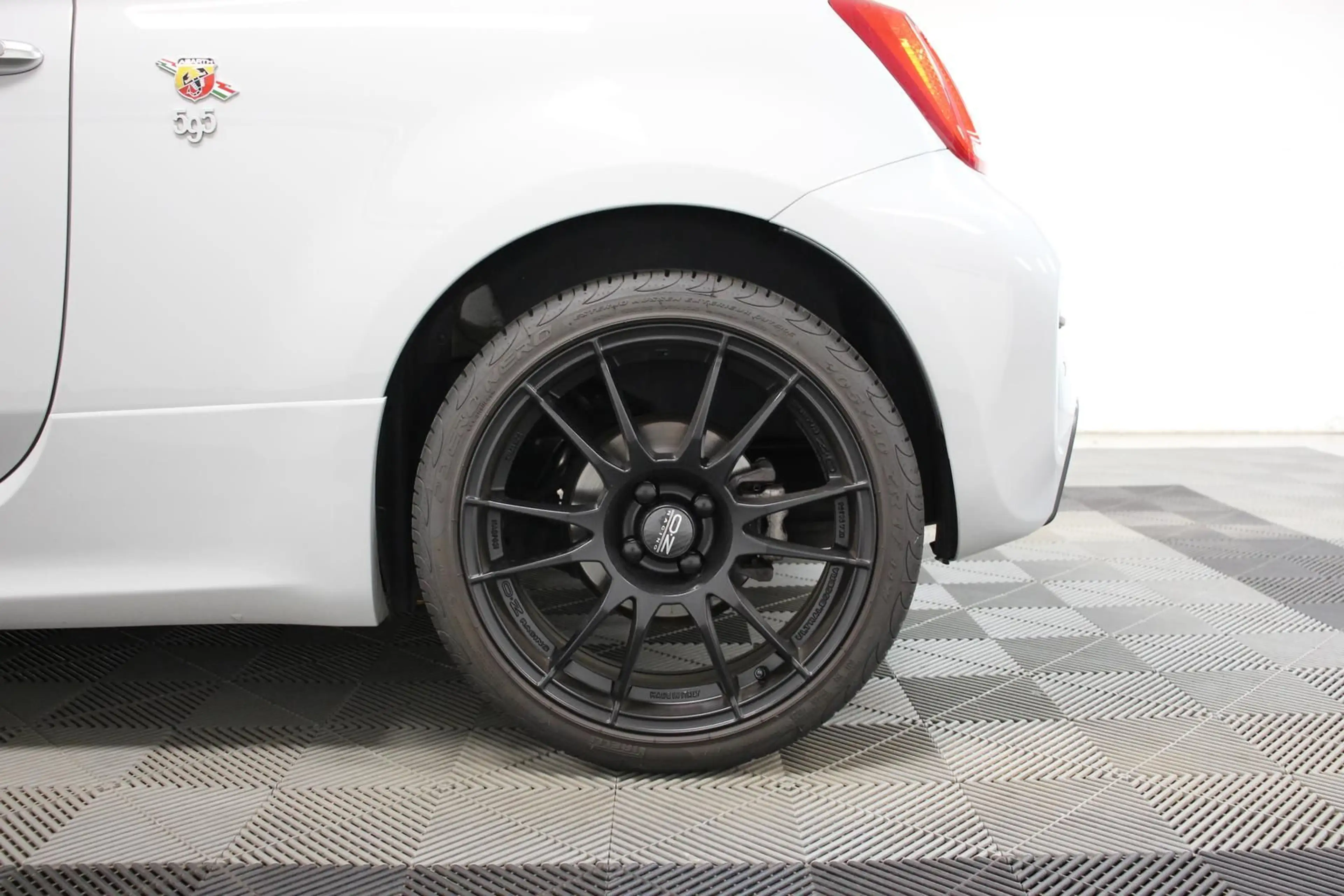Abarth 595 1.4 "OZ" XENON BT FIAT S.HEFT UNFALLFREI TOP — photo 5