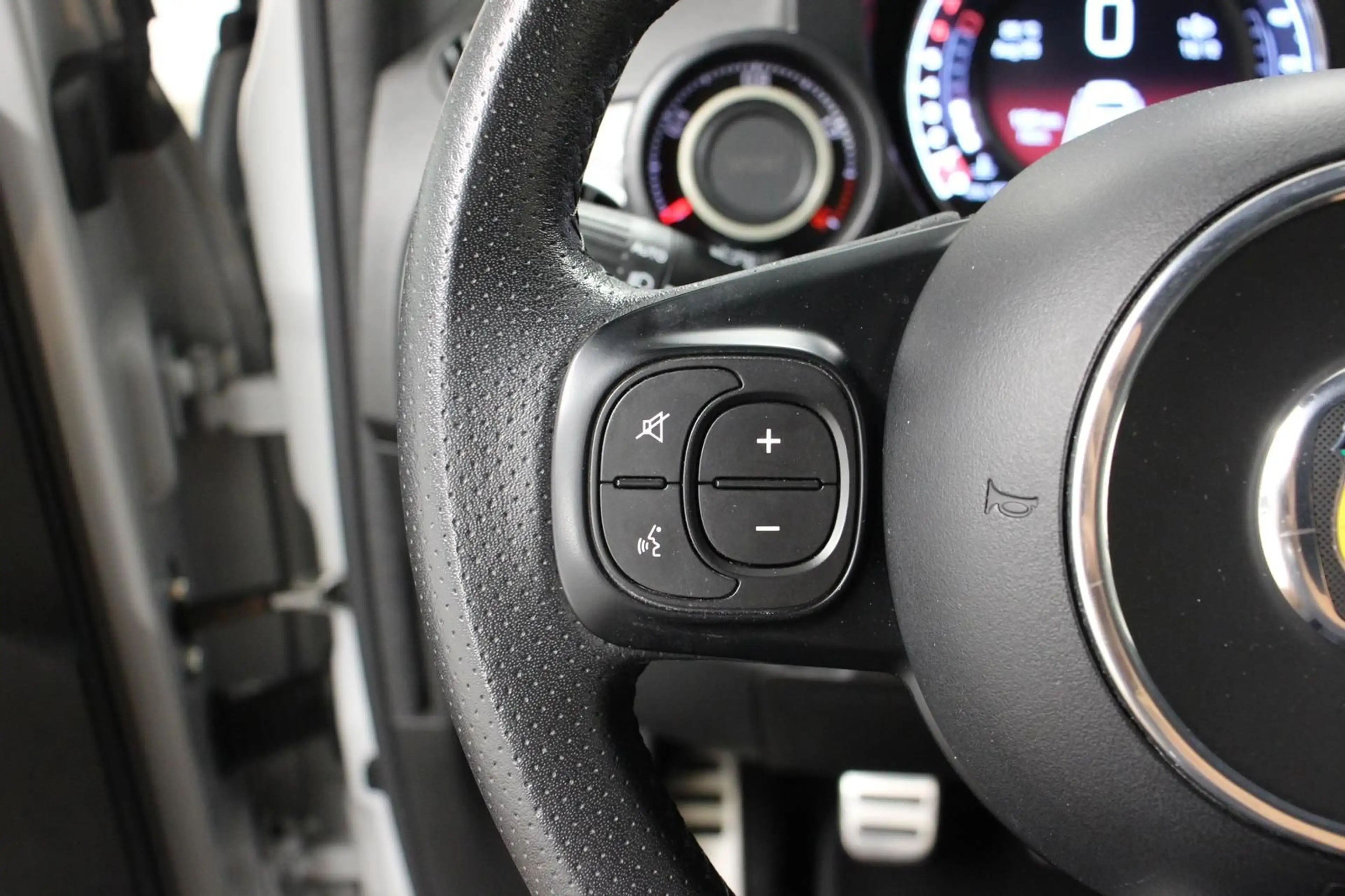 Abarth 595 1.4 "OZ" XENON BT FIAT S.HEFT UNFALLFREI TOP — photo 15