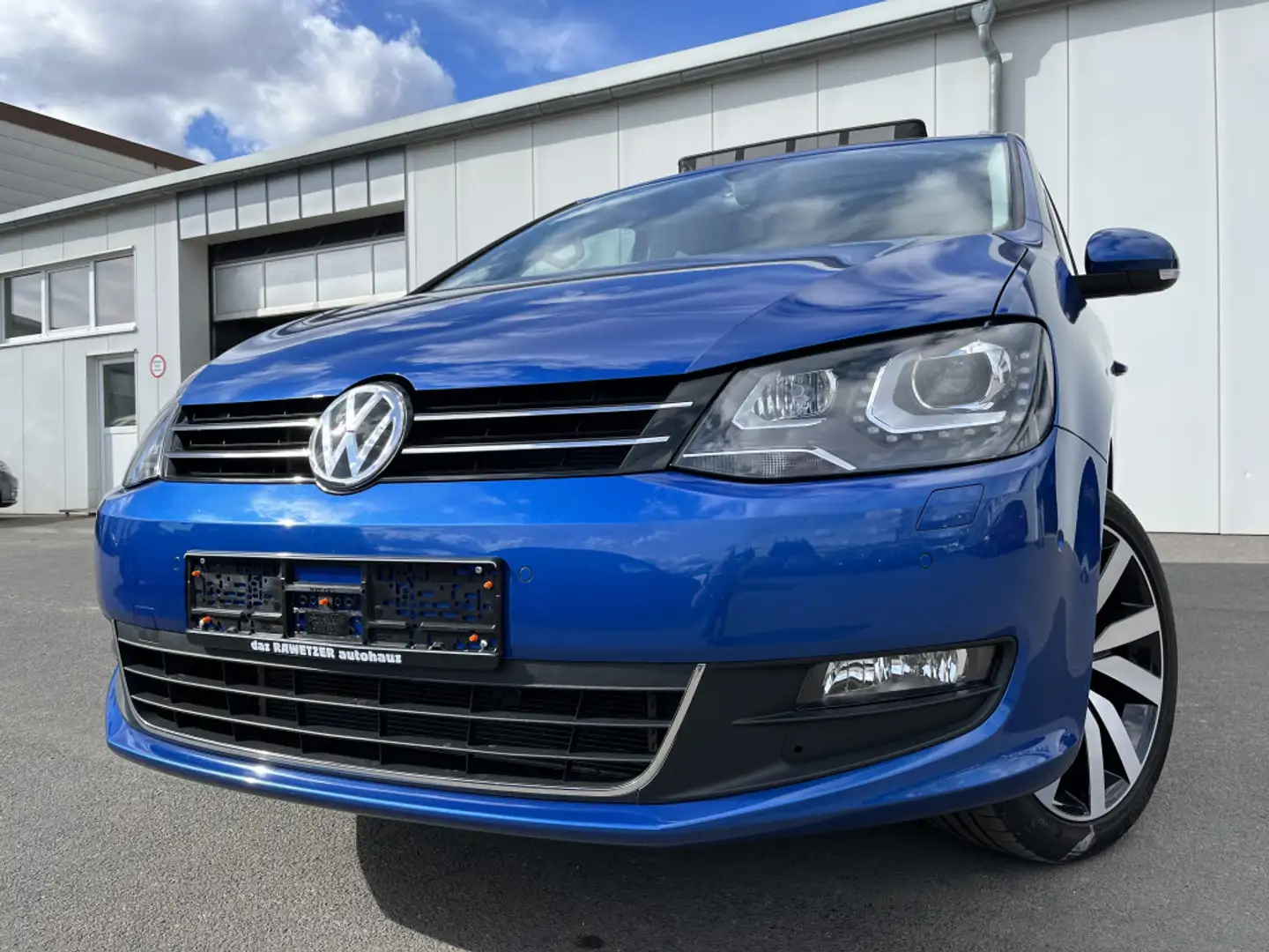 Volkswagen Sharan 2.0 TDI Join 331€ o. Anzahlung AHK Panorama Navi Blau - 1