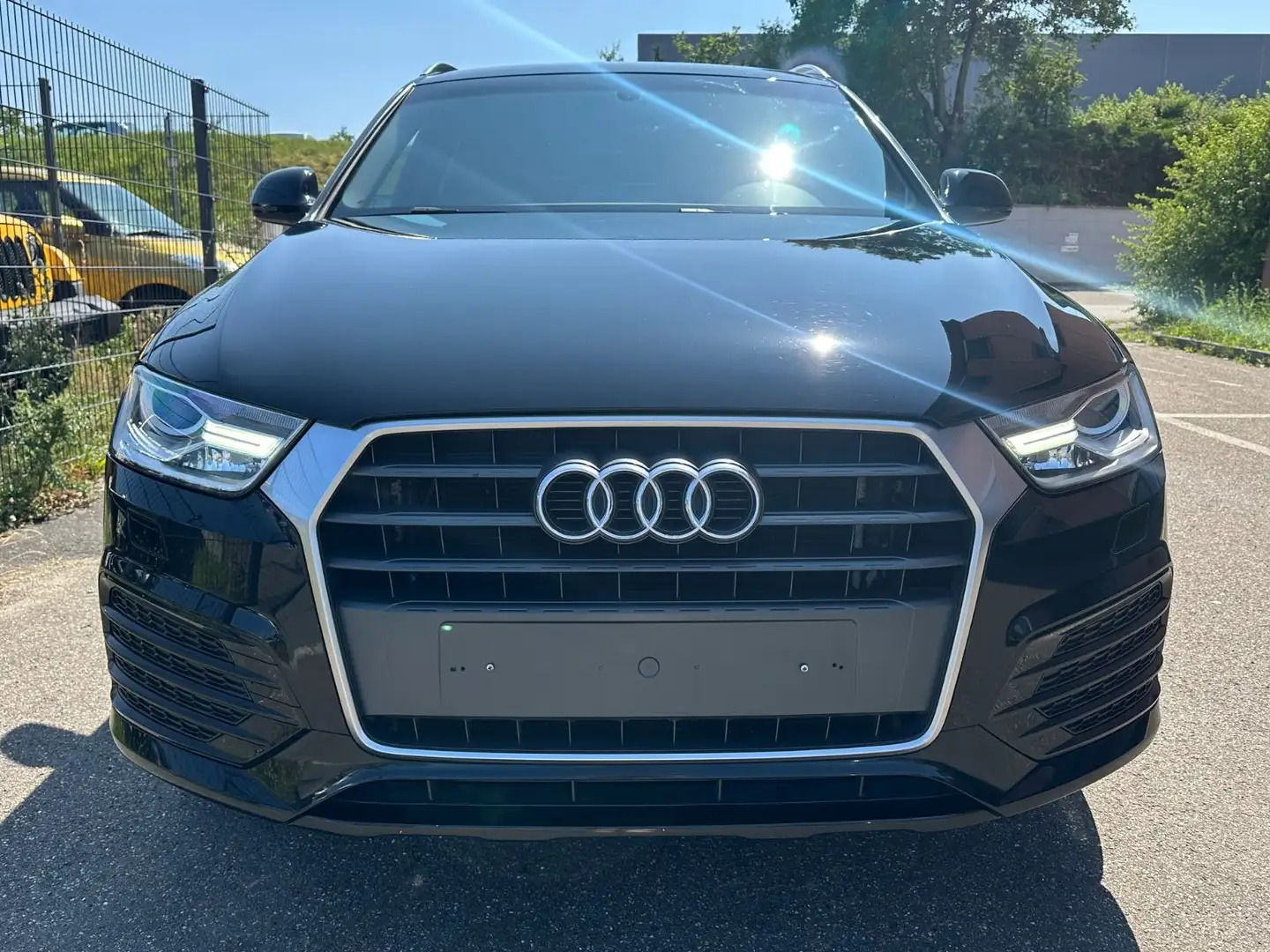 Audi Q3 sport /NAVI /Xenon Schwarz - 2